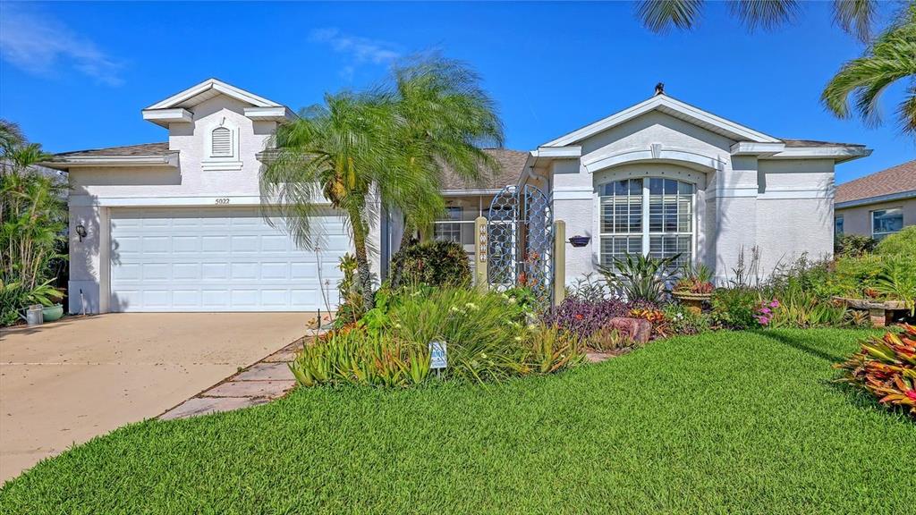Bradenton, Florida, 34210, United States, 3 Bedrooms Bedrooms, ,2 BathroomsBathrooms,Residential,For Sale,1792897