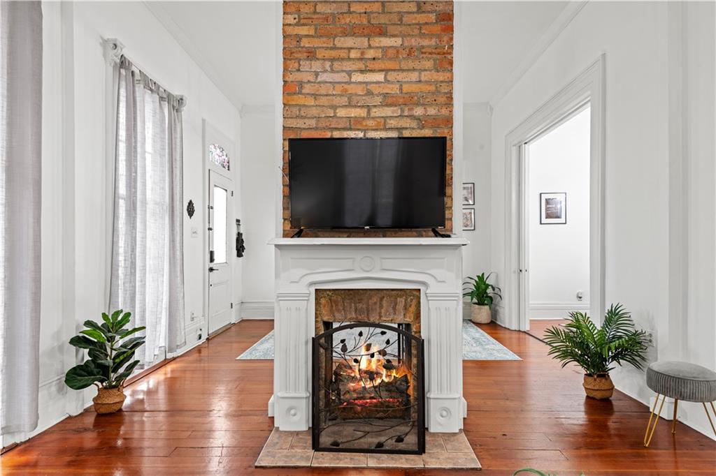 New Orleans, Louisiana, 70114, United States, 5 Bedrooms Bedrooms, ,2 BathroomsBathrooms,Residential,For Sale,1989356