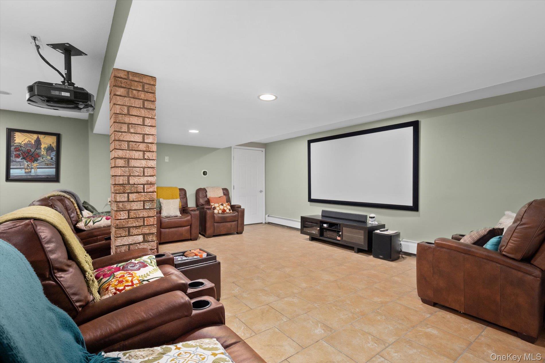  15 Church Street, Roslyn, NY, 11576 - 物件實景