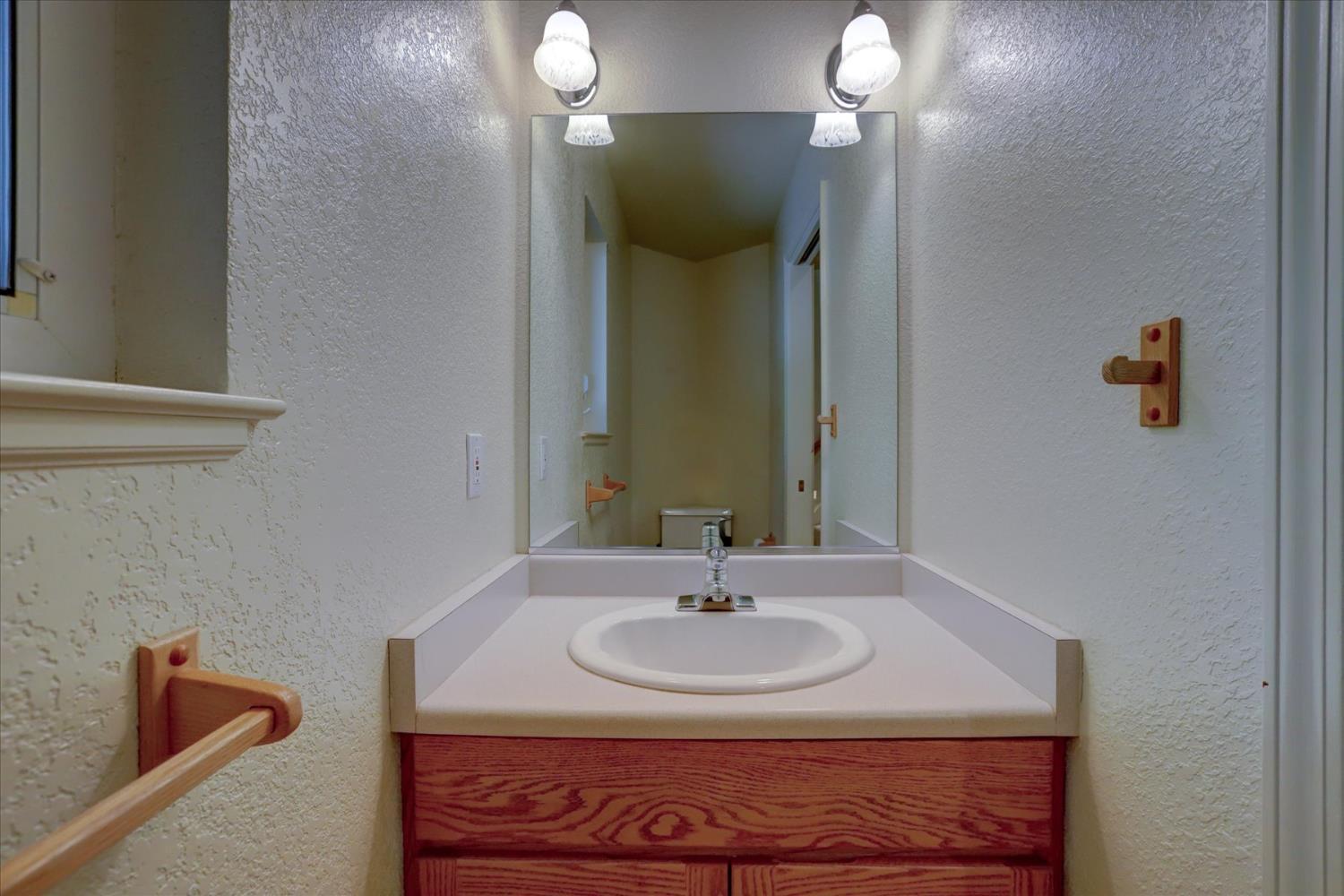 Nevada City, California, 95959, United States, 3 Bedrooms Bedrooms, ,3 BathroomsBathrooms,Residential,For Sale,1928446