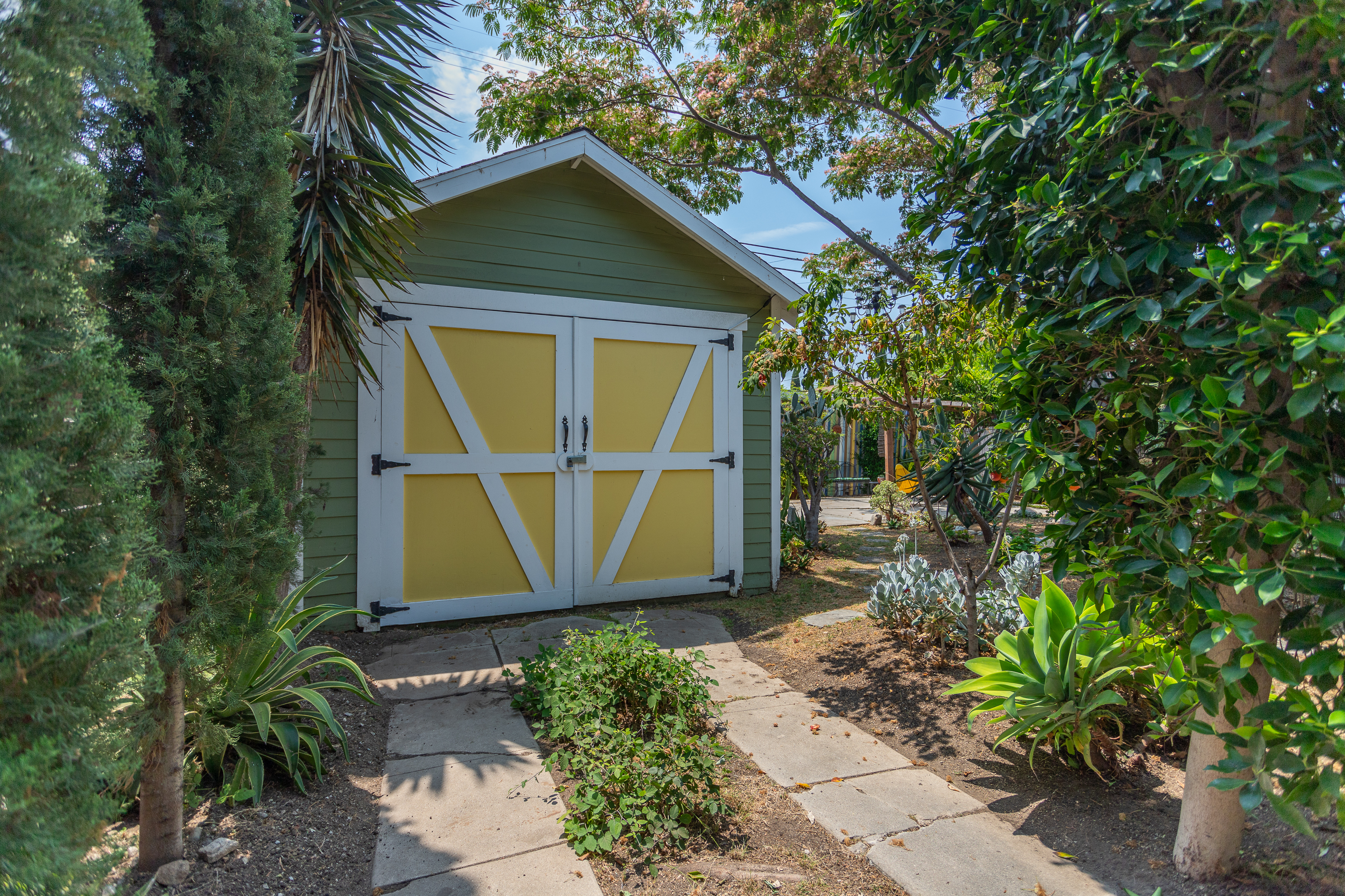  5836 La Mirada Avenue - 物件實景