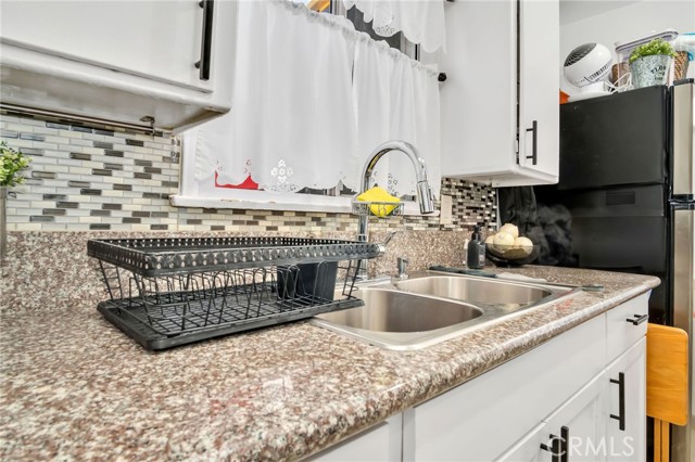Los Angeles, California, 90023, United States, 3 Bedrooms Bedrooms, ,Residential,For Sale,1879139