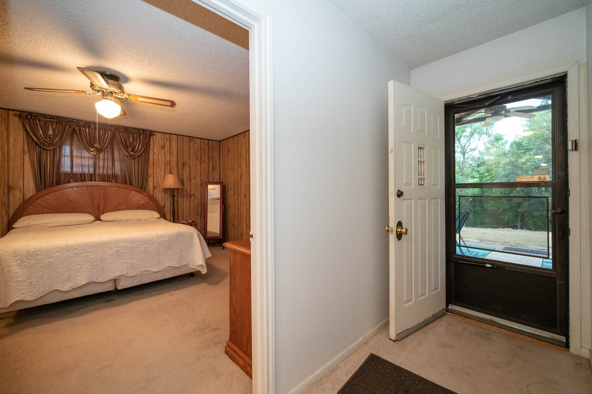 Jacksonville, Texas, 75766, United States, 4 Bedrooms Bedrooms, ,2 BathroomsBathrooms,Residential,For Sale,1974888