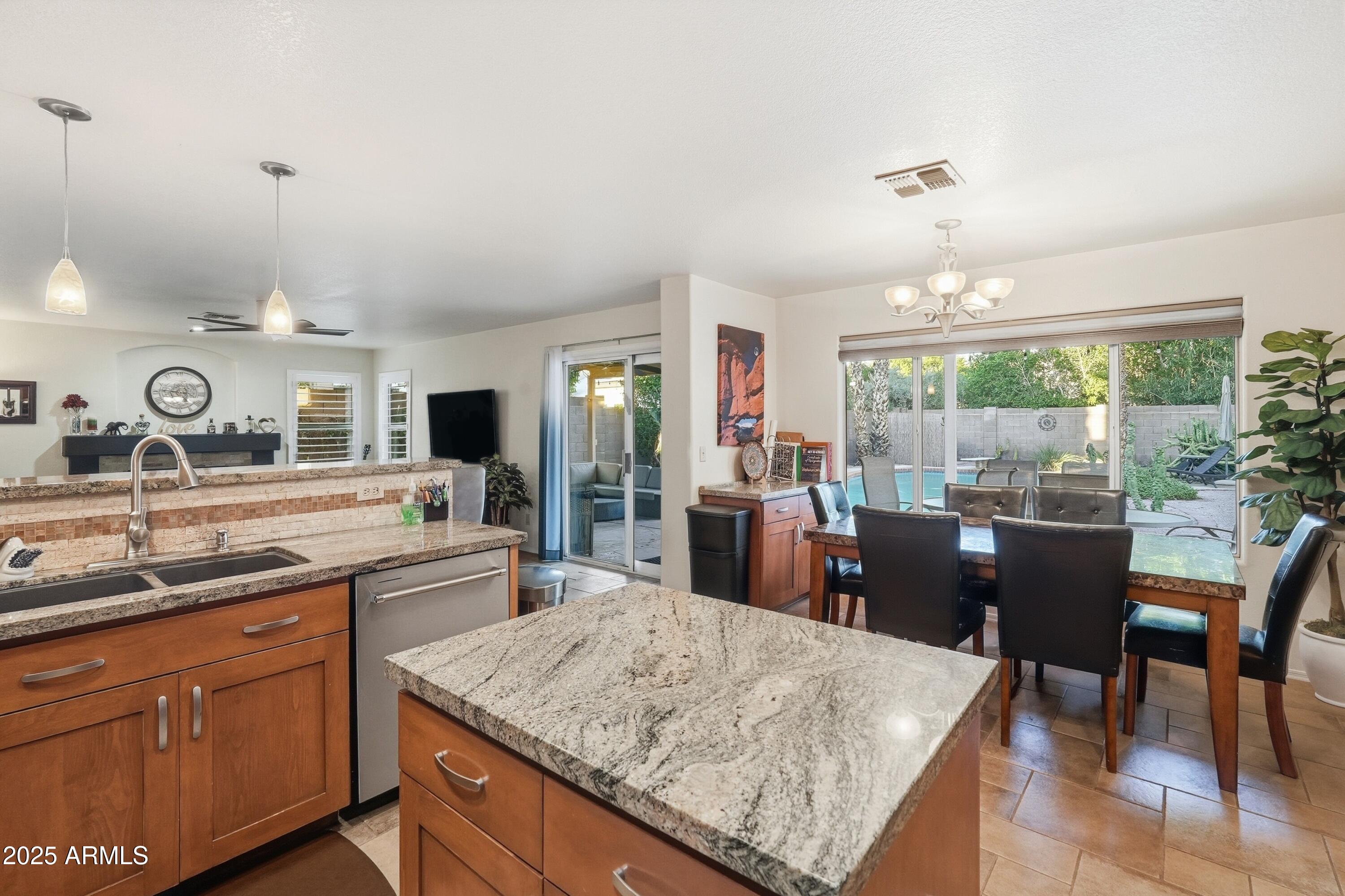 Phoenix, Arizona, 85044, United States, 4 Bedrooms Bedrooms, ,3 BathroomsBathrooms,Residential,For Sale,1993107