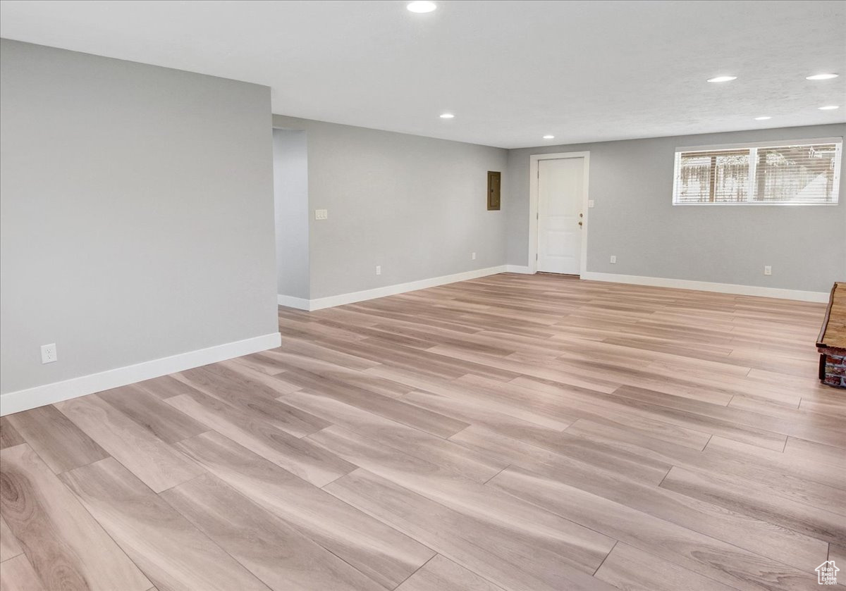 Taylorsville, Utah, 84129, United States, 4 Bedrooms Bedrooms, ,1 BathroomBathrooms,Residential,For Sale,1951493