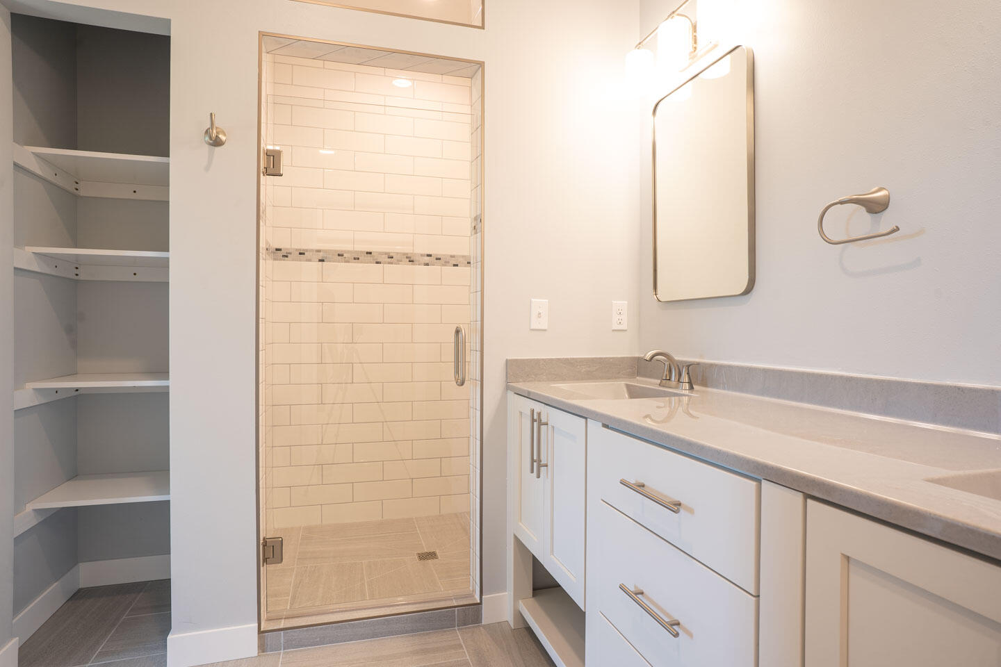 Holmen, Wisconsin, 54636, United States, 3 Bedrooms Bedrooms, ,2 BathroomsBathrooms,Residential,For Sale,1960662