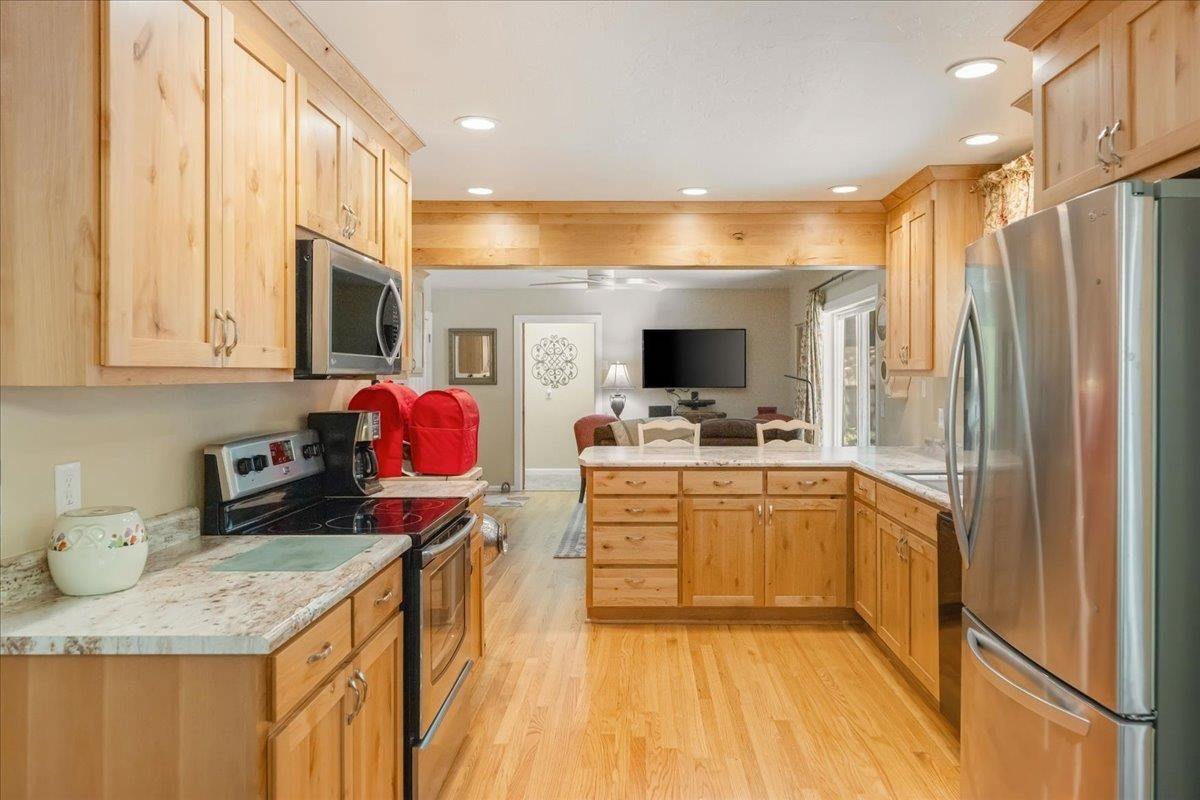Mt Shasta, California, 96067-9161, United States, 3 Bedrooms Bedrooms, ,3 BathroomsBathrooms,Residential,For Sale,1928265