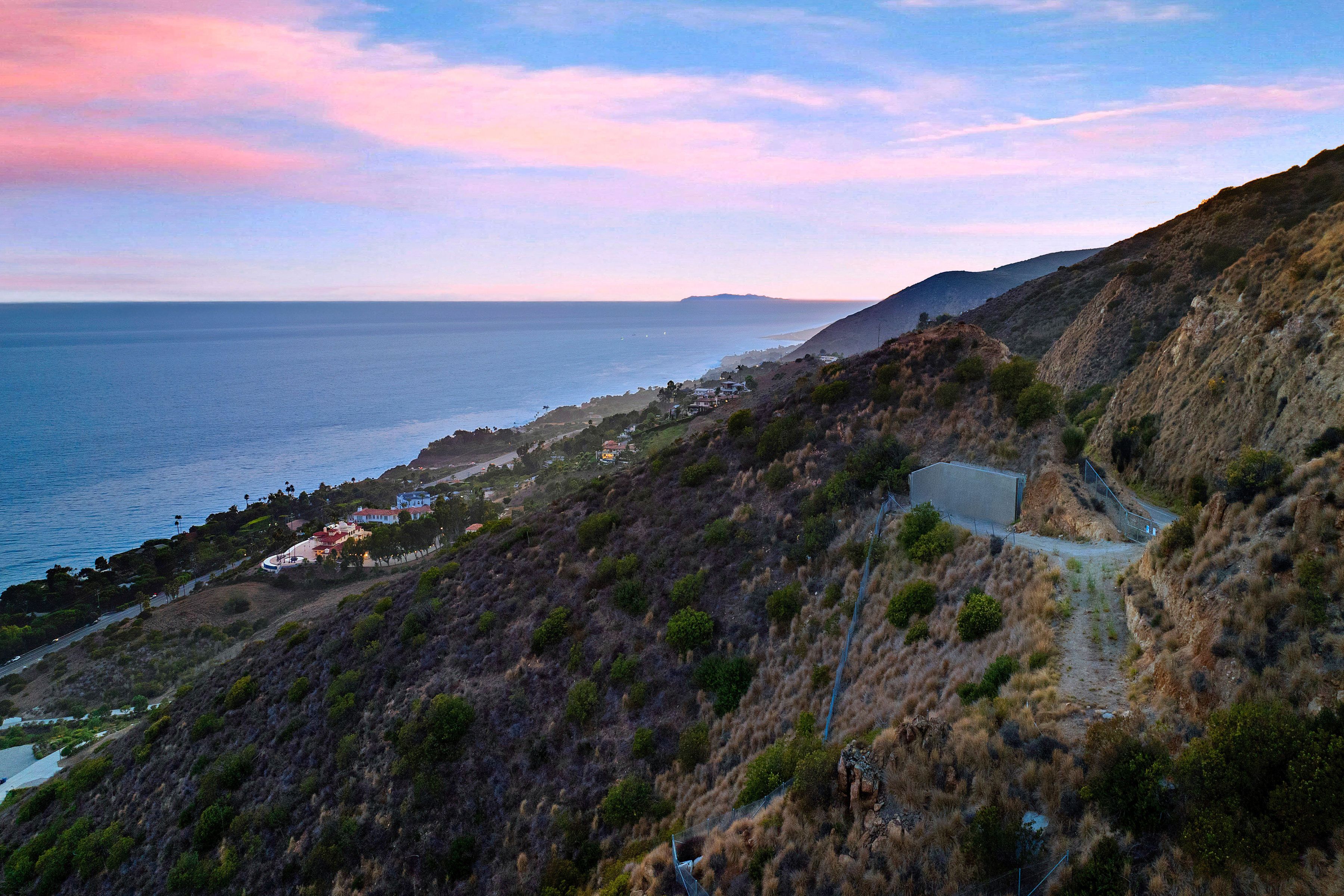  4140 Encinal Canyon Rd - 物件實景