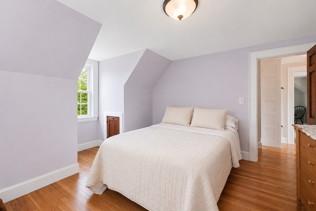Norwood, Massachusetts, 02062, United States, 4 Bedrooms Bedrooms, ,2 BathroomsBathrooms,Residential,For Sale,2048084