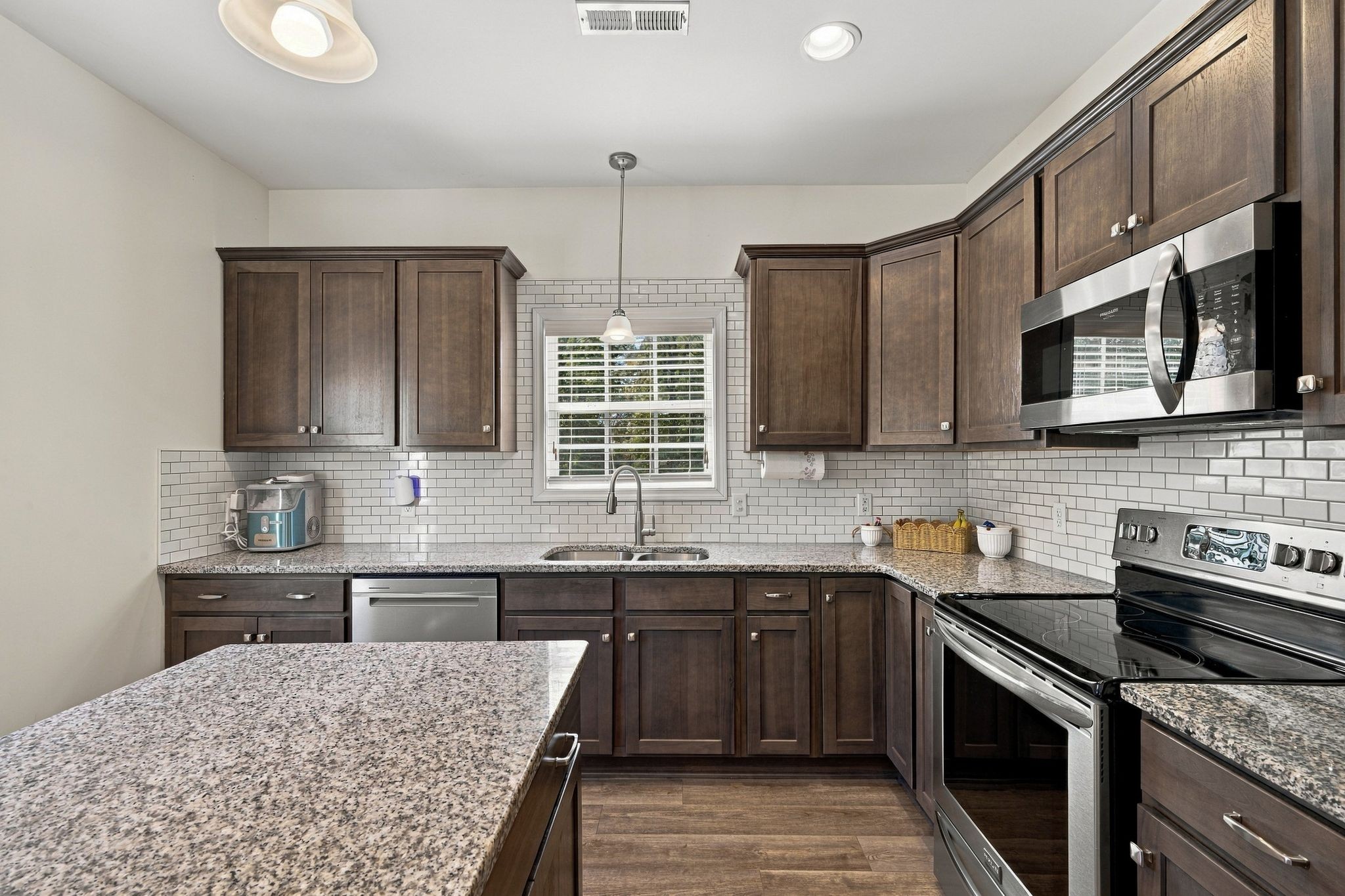  1017 Glendale Dr, Dickson, TN, 37055 - 物件實景