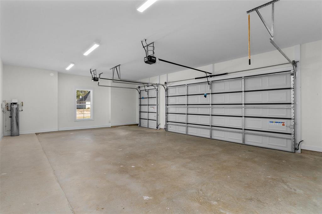 Shreveport, Louisiana, 71106, United States, 4 Bedrooms Bedrooms, ,4 BathroomsBathrooms,Residential,For Sale,1993078