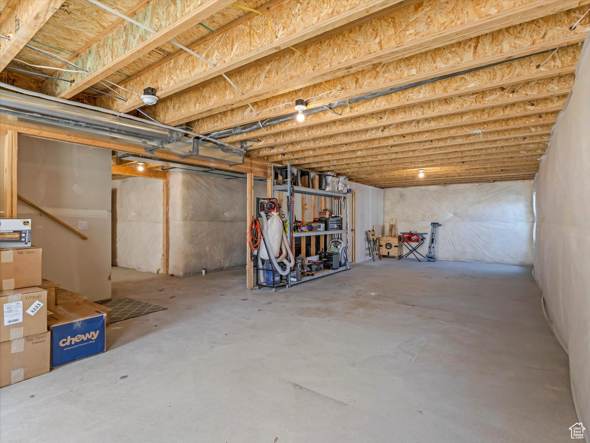 Syracuse, Utah, 84075, United States, 4 Bedrooms Bedrooms, ,3 BathroomsBathrooms,Residential,For Sale,1907244