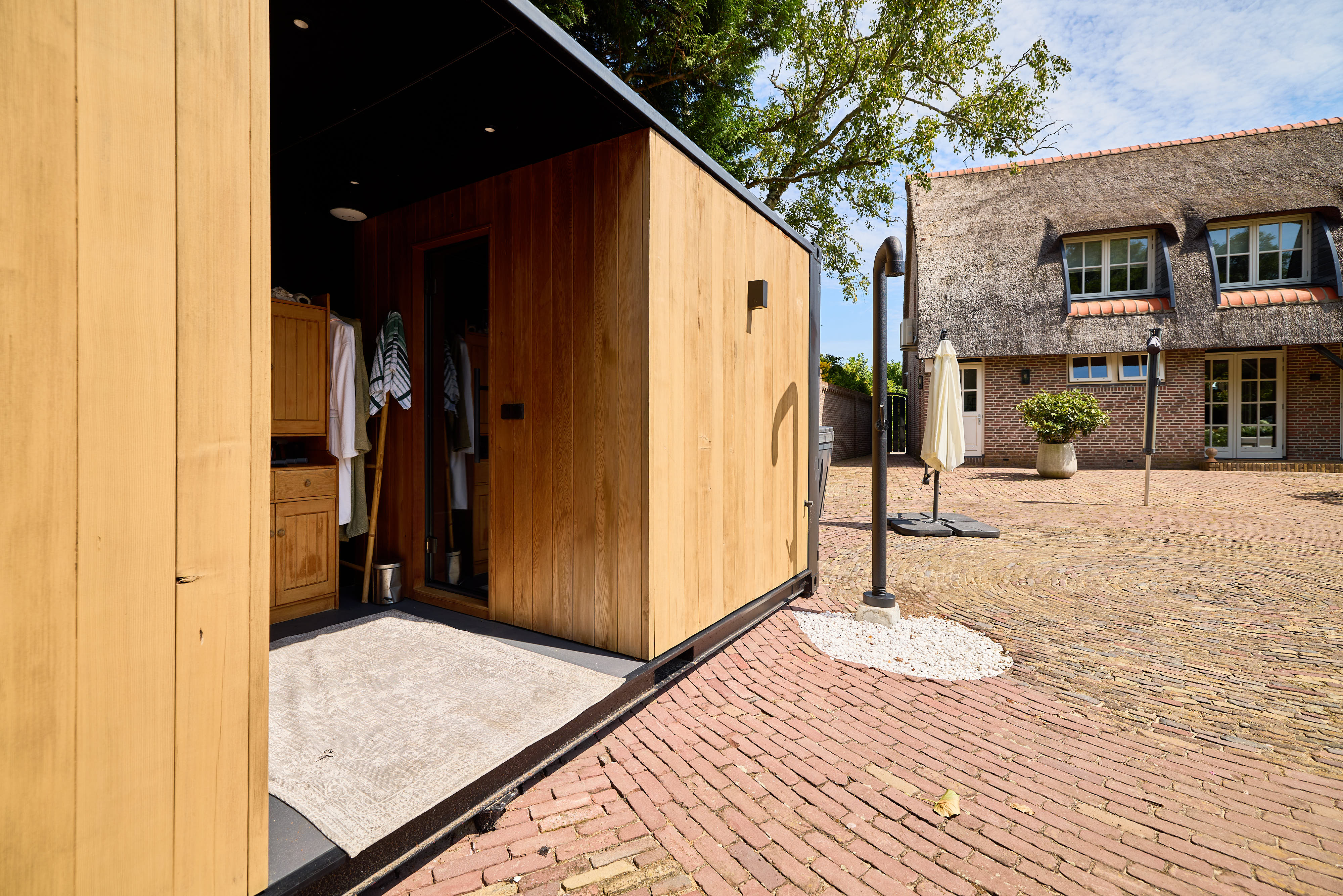  Detached villa on the Vinkeveense Plassen, approx. 785 sq. m. of living space. - 物件實景