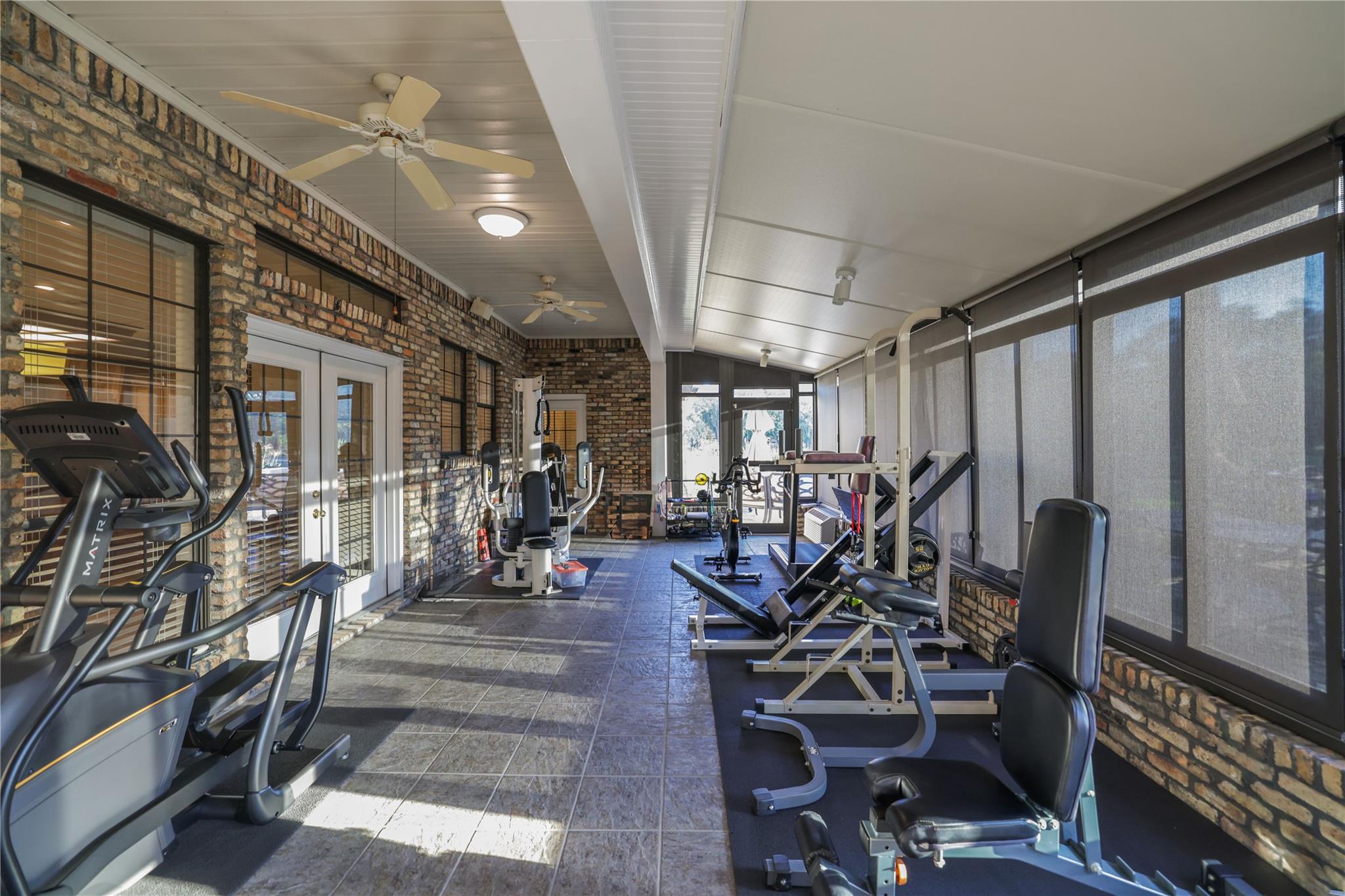 Terrell, Texas, 75161, United States, 3 Bedrooms Bedrooms, ,3 BathroomsBathrooms,Residential,For Sale,1977781