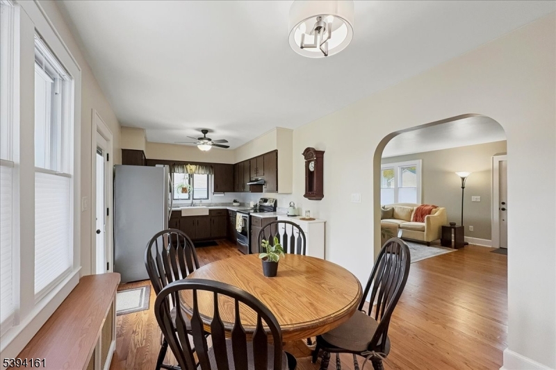 Roxbury Twp., New Jersey, 07876, United States, 3 Bedrooms Bedrooms, ,2 BathroomsBathrooms,Residential,For Sale,1987985