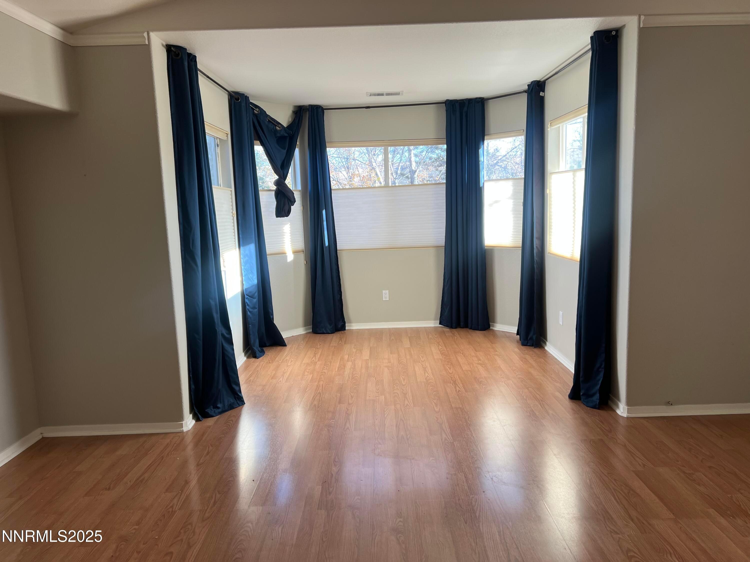 Sparks, Nevada, 89436, United States, 3 Bedrooms Bedrooms, ,3 BathroomsBathrooms,Residential,For Sale,1992114