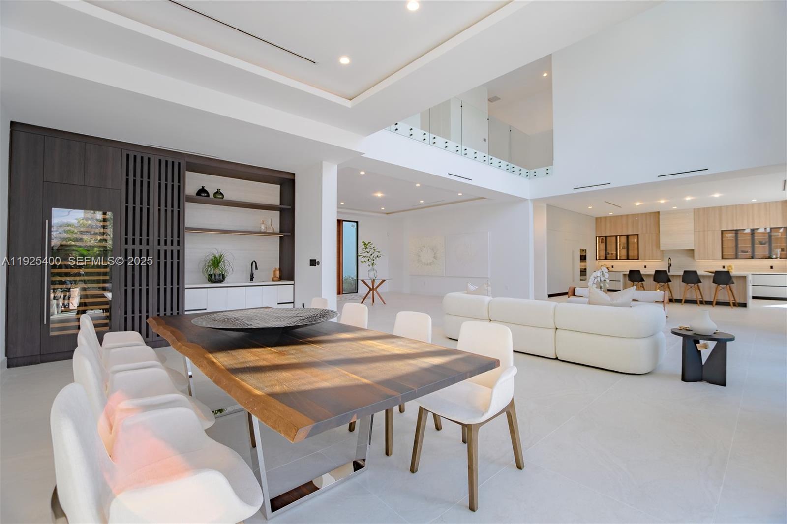 Pinecrest, Florida, 33156, United States, 6 Bedrooms Bedrooms, ,8 BathroomsBathrooms,Residential,For Sale,2003369