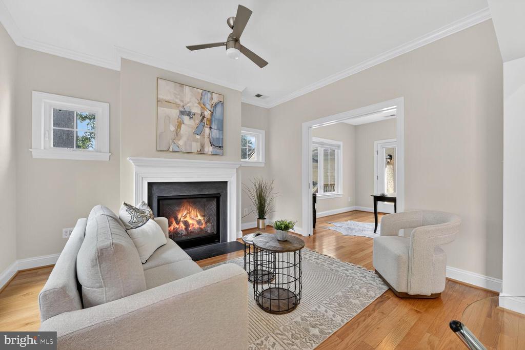 Arlington, Virginia, 22213, United States, 5 Bedrooms Bedrooms, ,5 BathroomsBathrooms,Residential,For Sale,1982488