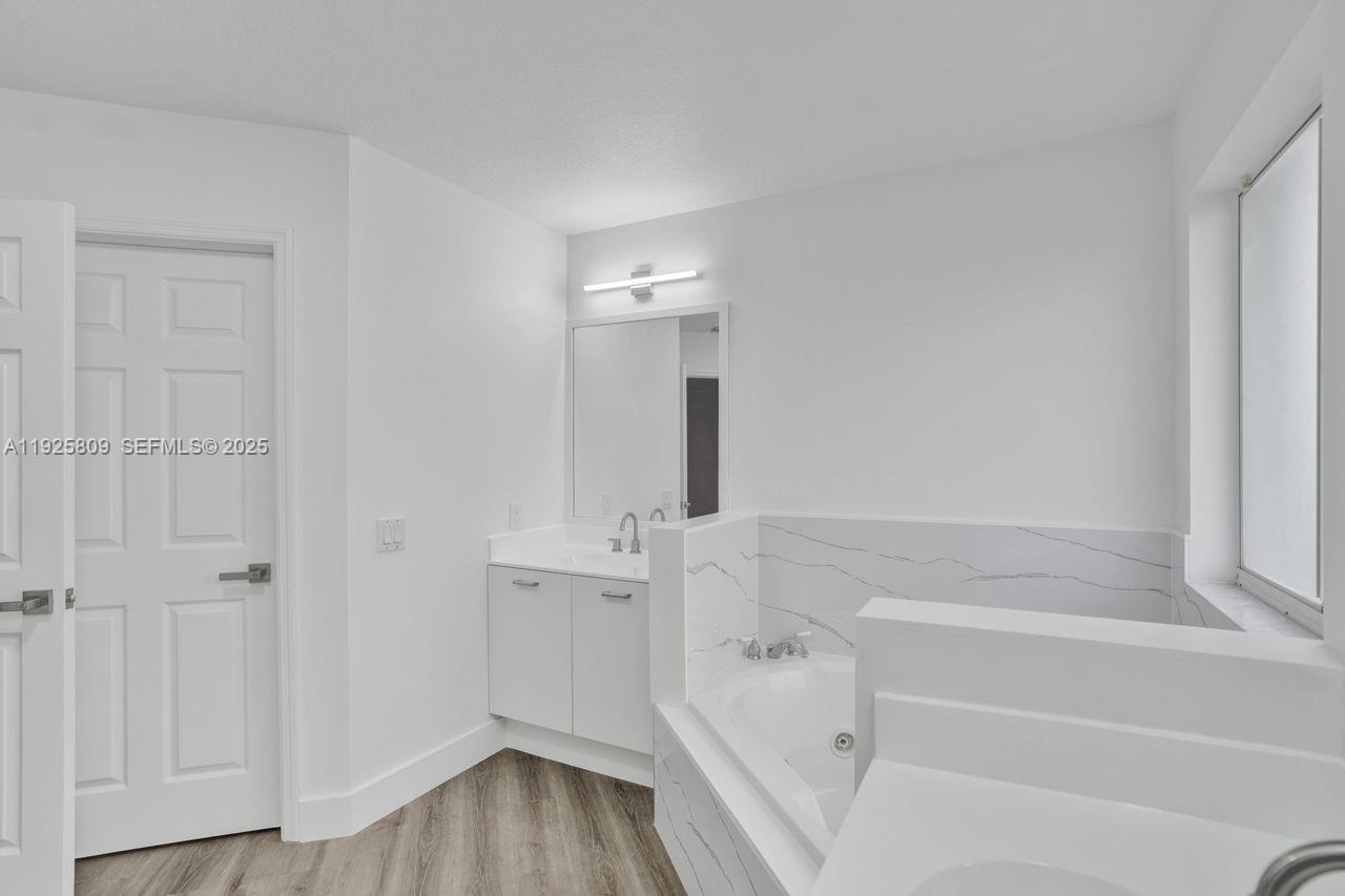 Doral, Florida, 33178, United States, 4 Bedrooms Bedrooms, ,3 BathroomsBathrooms,Residential,For Sale,2003230