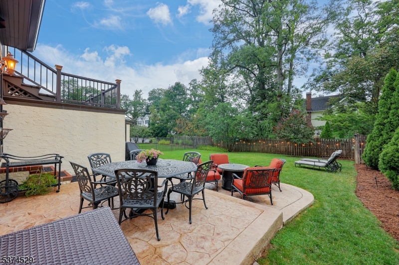 Westfield Town, New Jersey, 07090, United States, 3 Bedrooms Bedrooms, ,2 BathroomsBathrooms,Residential,For Sale,1940916