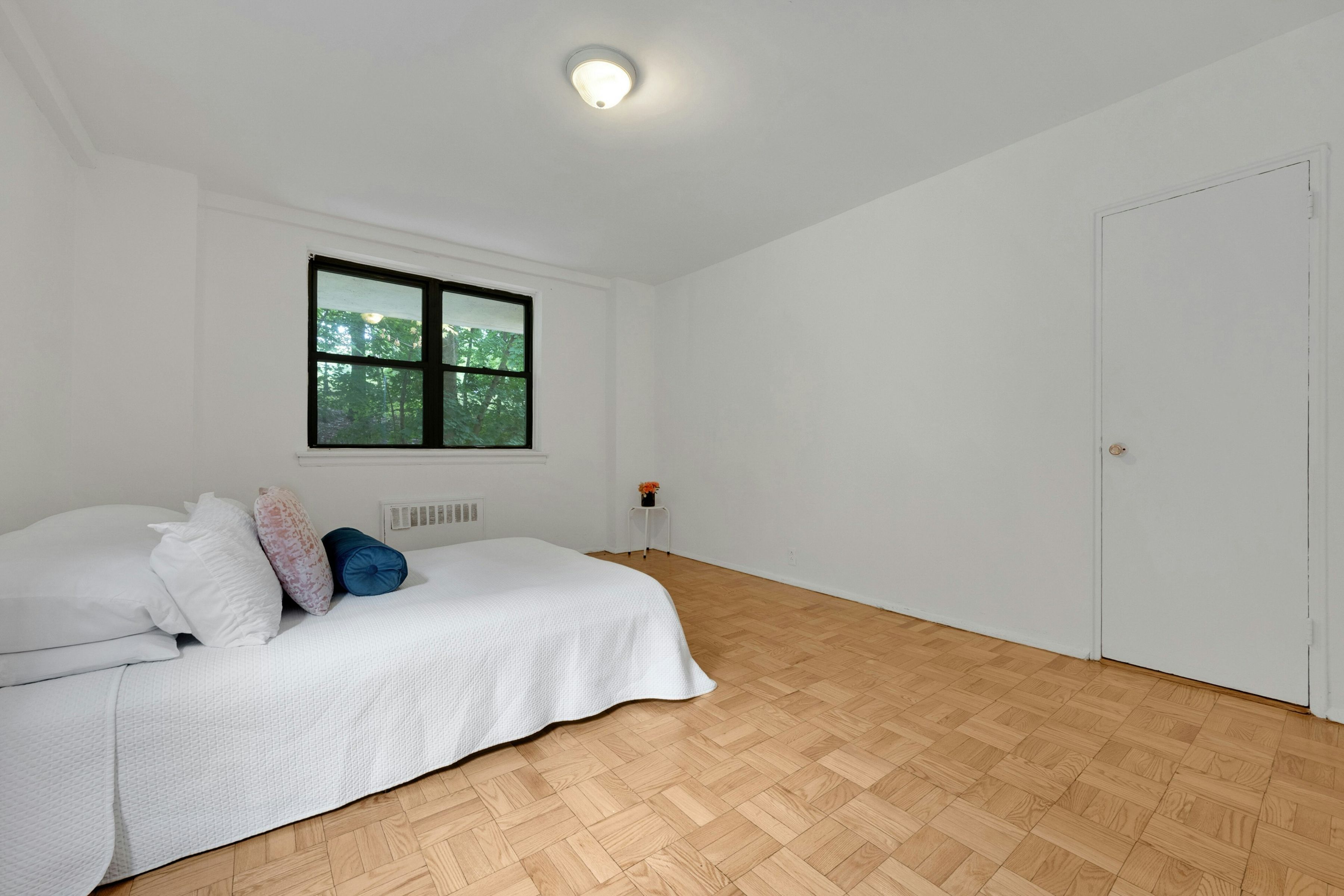  735 Kappock Street - 物件實景