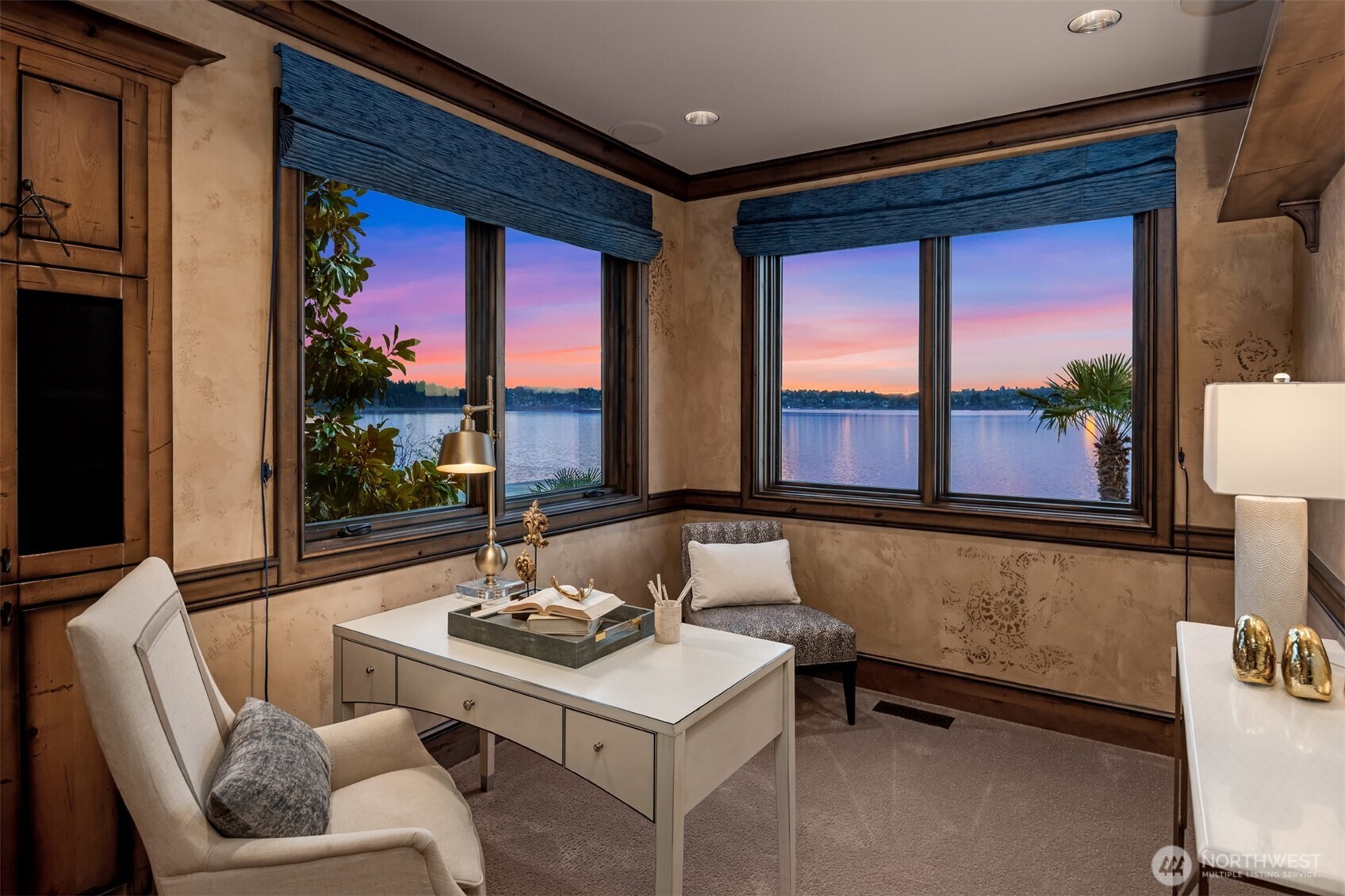 Mercer Island, Washington, 98040, United States, 3 Bedrooms Bedrooms, ,3 BathroomsBathrooms,Residential,For Sale,1729957