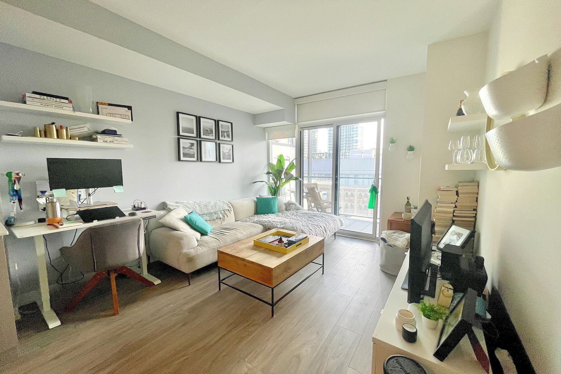  Post House Condos - 物件實景