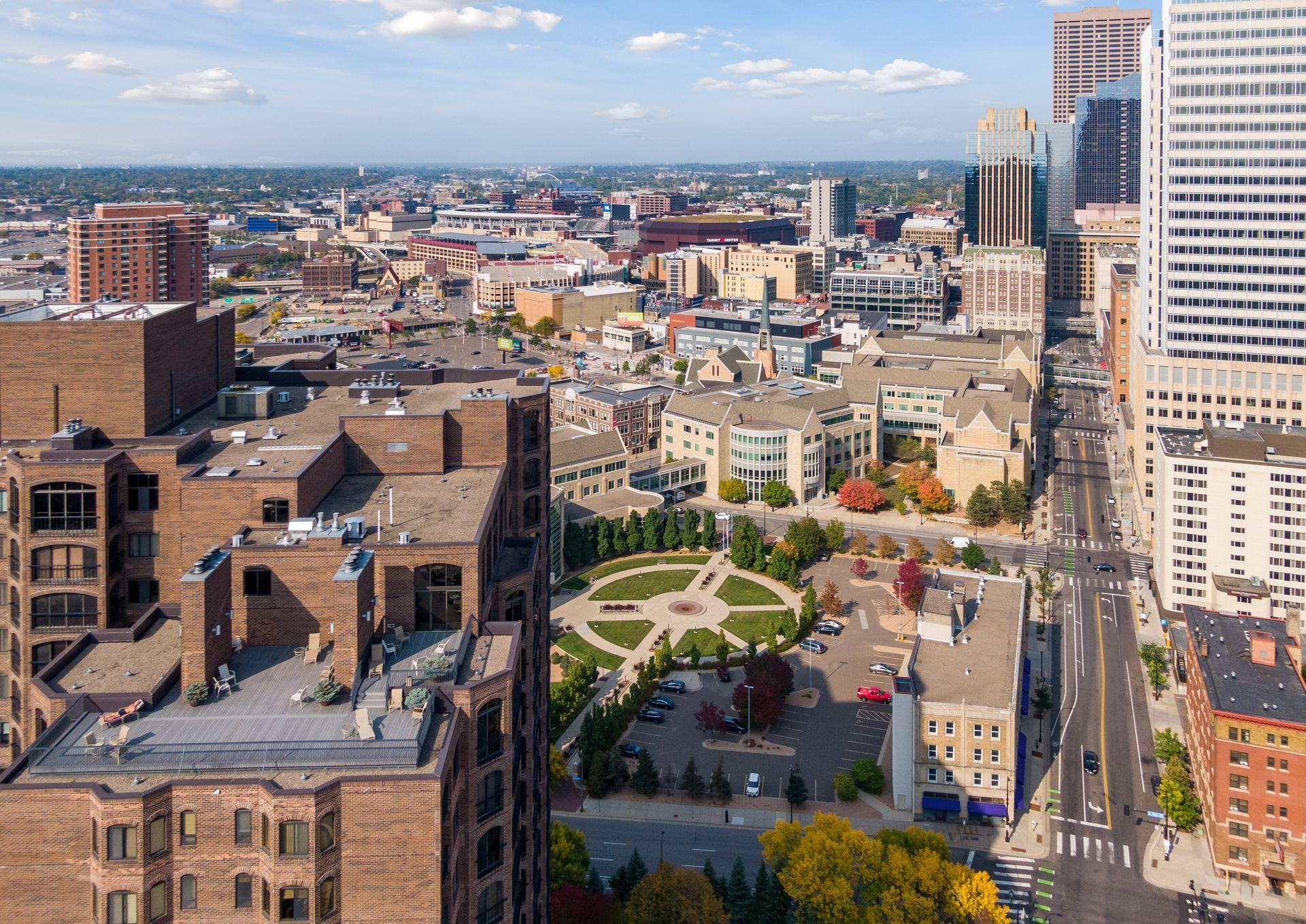 Minneapolis, Minnesota, 55403, United States, 2 Bedrooms Bedrooms, ,1 BathroomBathrooms,Residential,For Sale,1829145