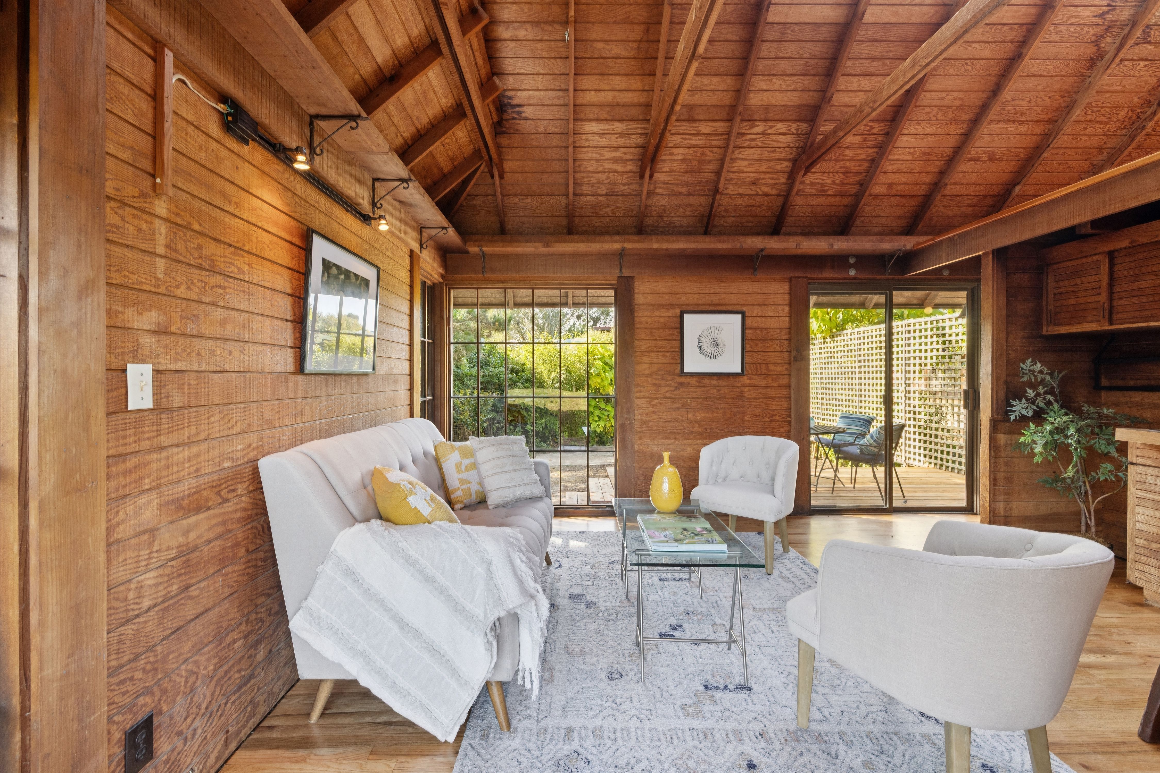  Redwood, Glass, and Companion Spaces - 物件實景