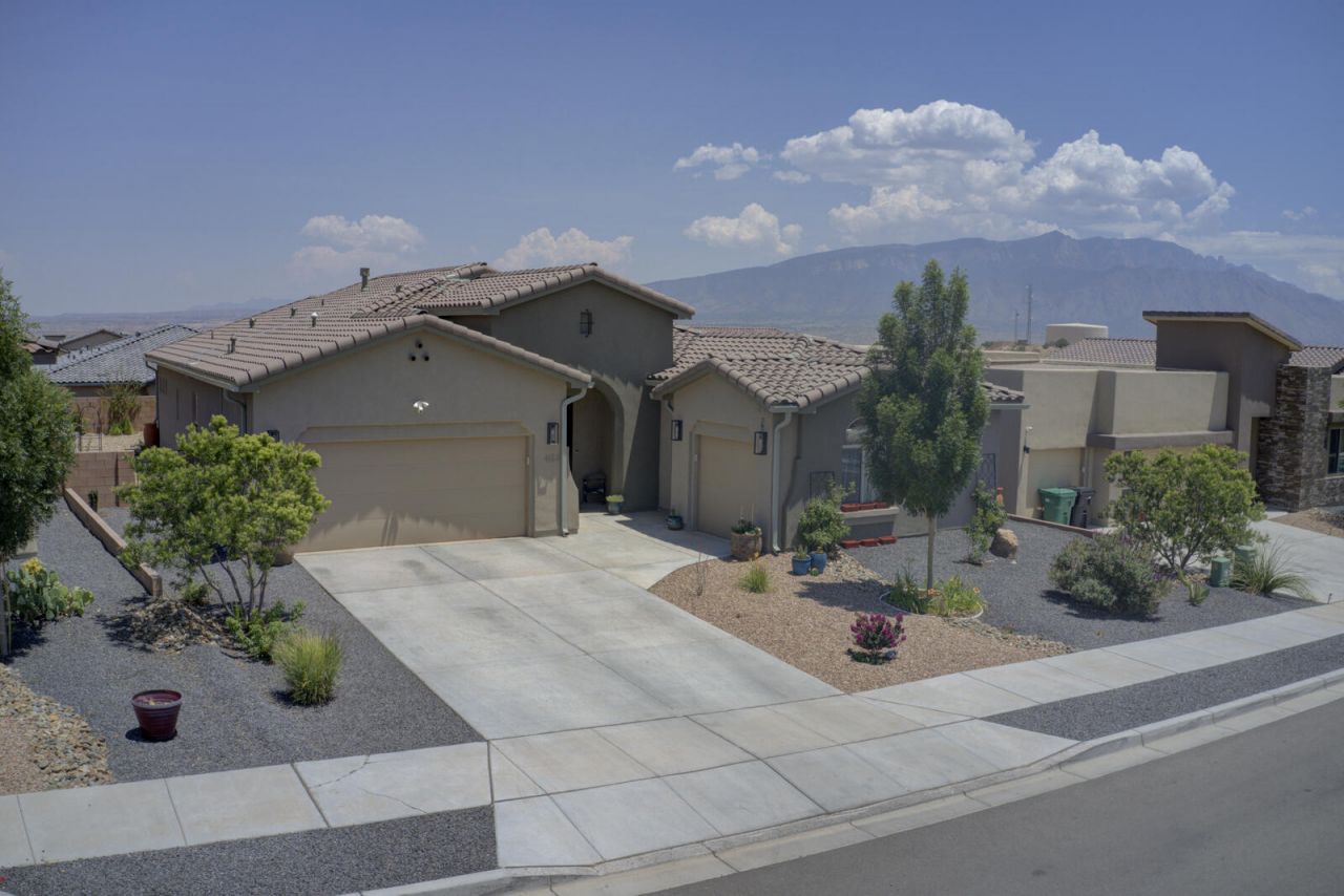 Rio Rancho, New Mexico, 87144, United States, 4 Bedrooms Bedrooms, ,3 BathroomsBathrooms,Residential,For Sale,1895660