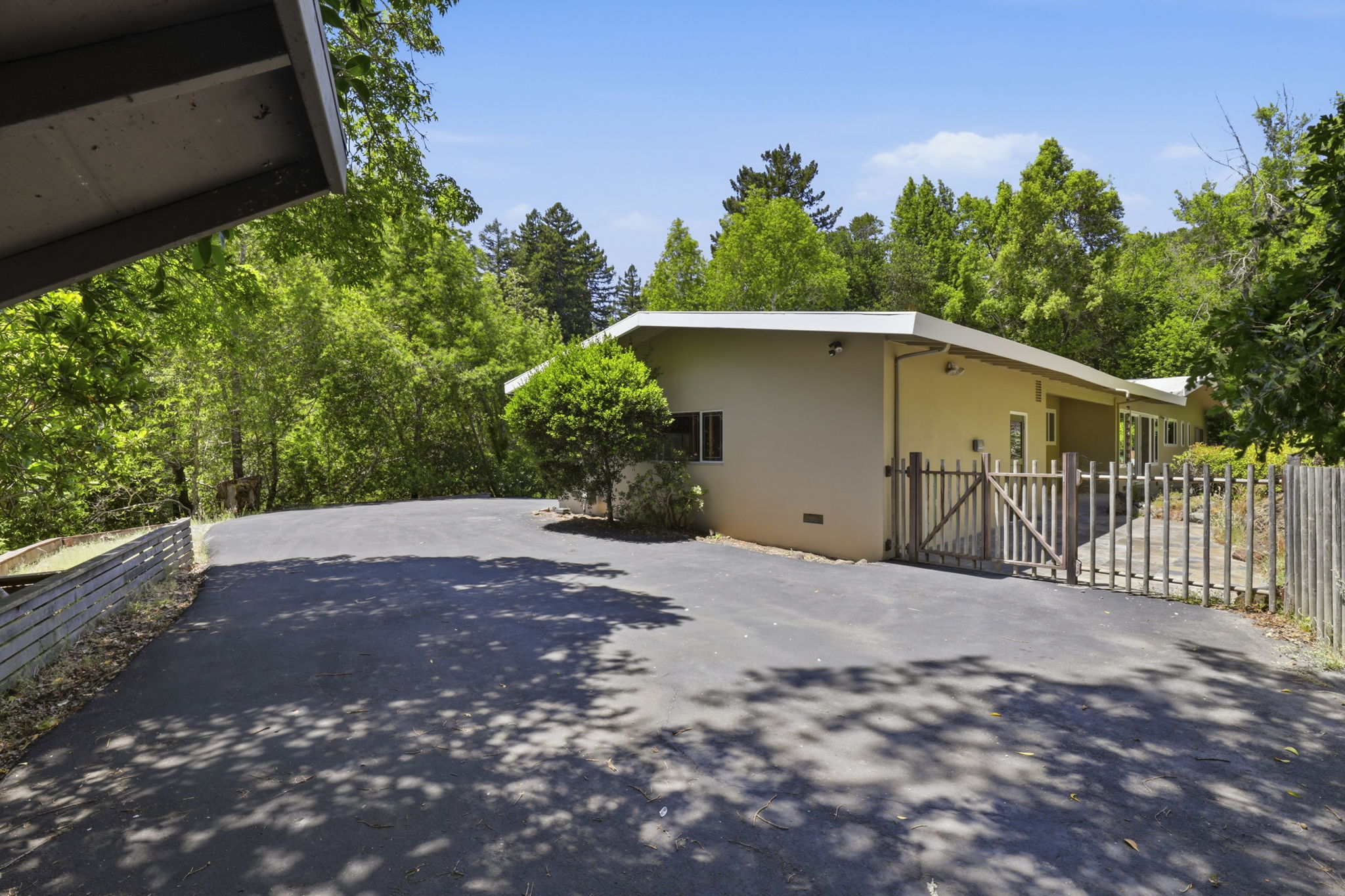  Private Ross Home with Incredible Potential - 物件實景