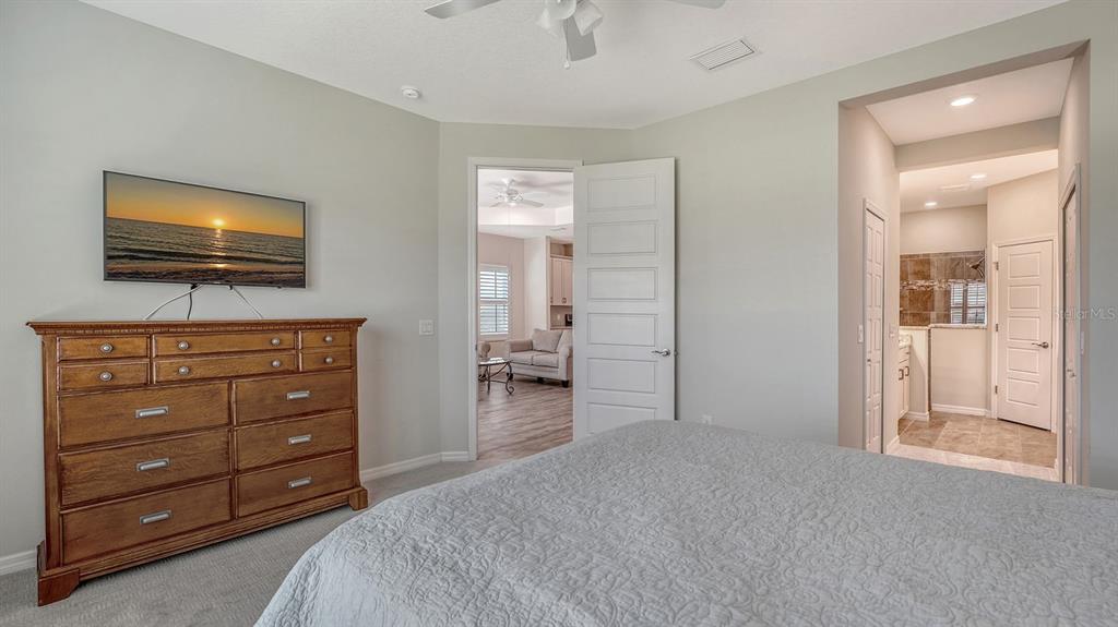 Bradenton, Florida, 34209, United States, 2 Bedrooms Bedrooms, ,2 BathroomsBathrooms,Residential,For Sale,1785001