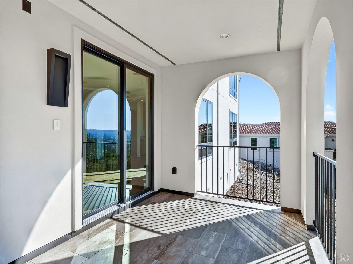 Napa, California, 94558, United States, 3 Bedrooms Bedrooms, ,5 BathroomsBathrooms,Residential,For Sale,1991102