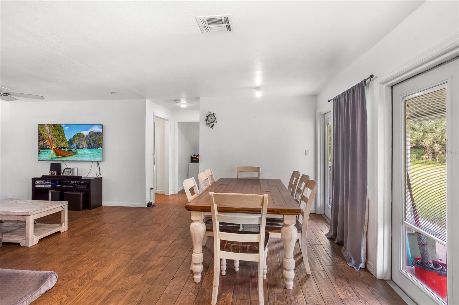 MIMS, Florida, 32754, United States, 3 Bedrooms Bedrooms, ,2 BathroomsBathrooms,Residential,For Sale,1878459