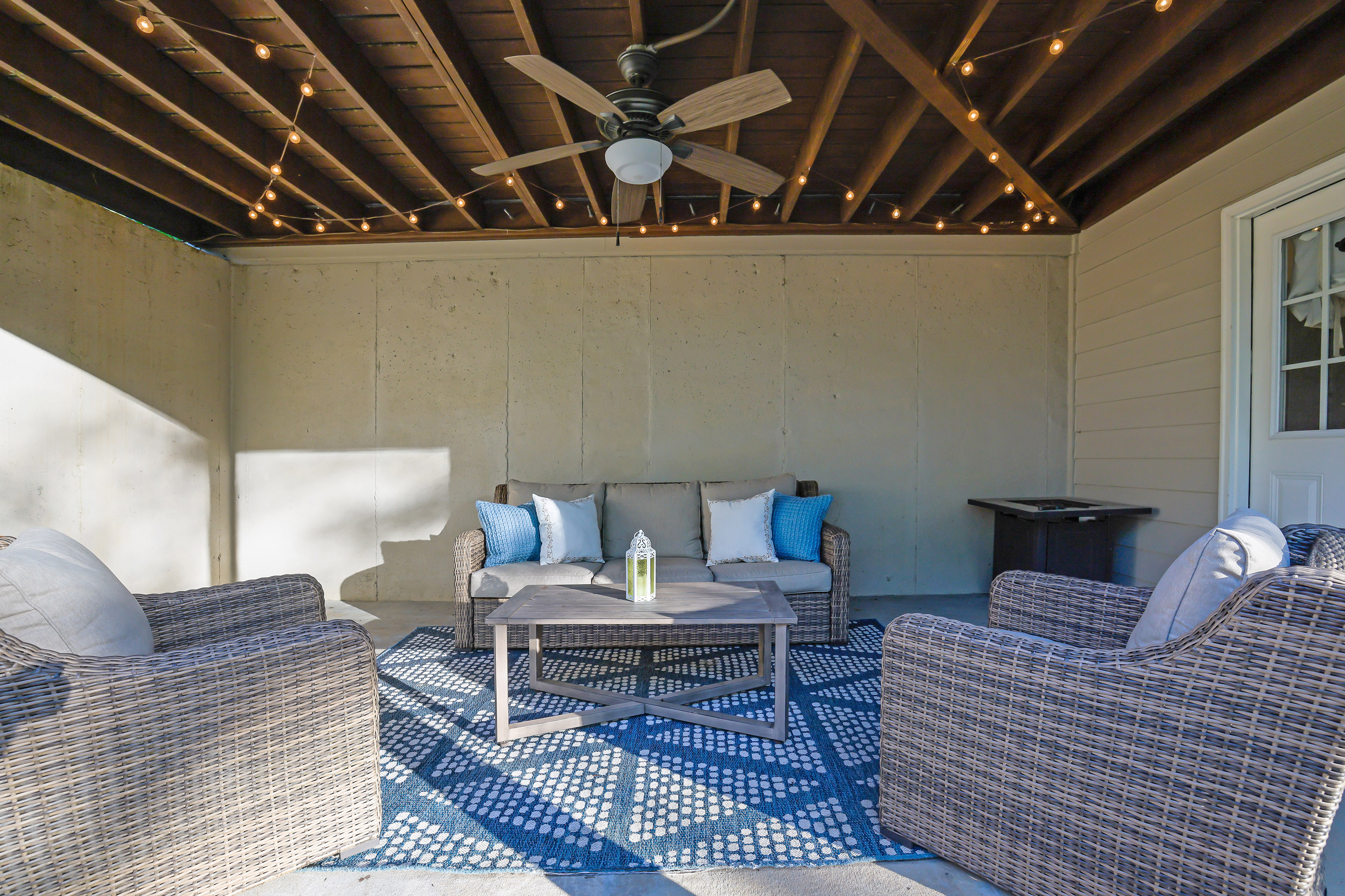  Classic Beauty in Amenity-rich Parkstone Community - 物件實景