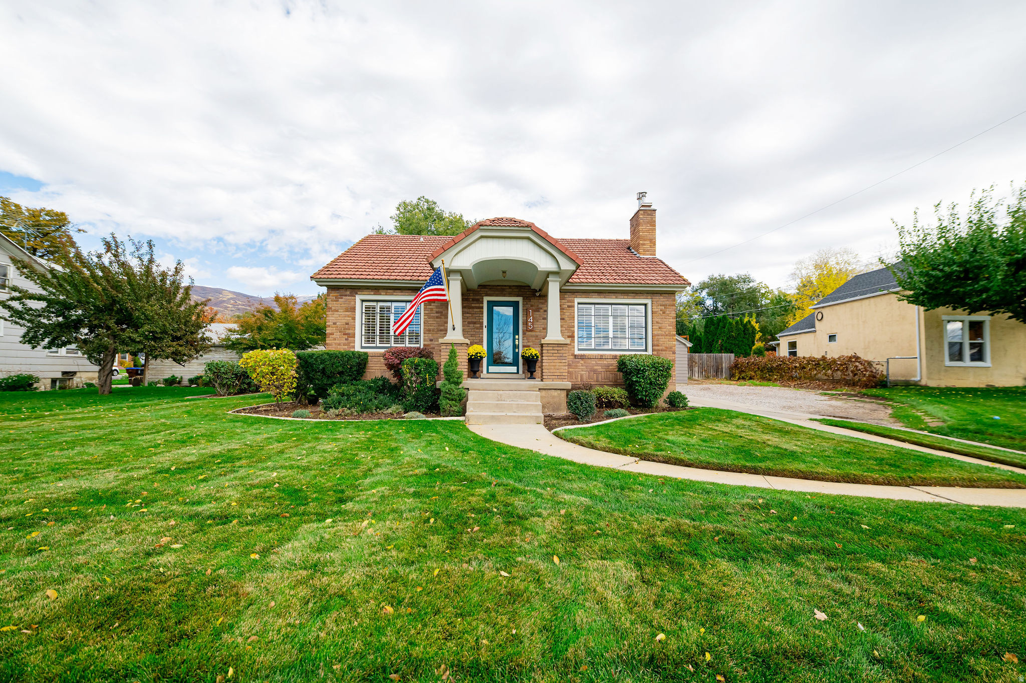 Bountiful, Utah, 84010, United States, 3 Bedrooms Bedrooms, ,2 BathroomsBathrooms,Residential,For Sale,1985173