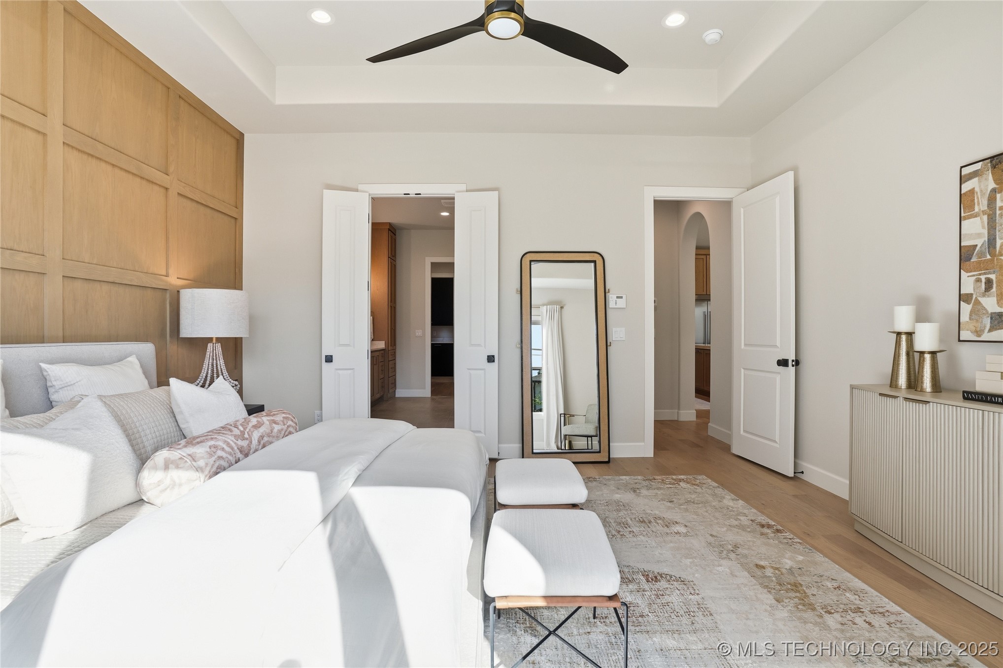 Tulsa, Oklahoma, 74114, United States, 4 Bedrooms Bedrooms, ,5 BathroomsBathrooms,Residential,For Sale,1990982