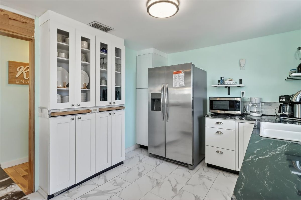 Port Aransas, Texas, 78373, United States, 3 Bedrooms Bedrooms, ,2 BathroomsBathrooms,Residential,For Sale,1973811