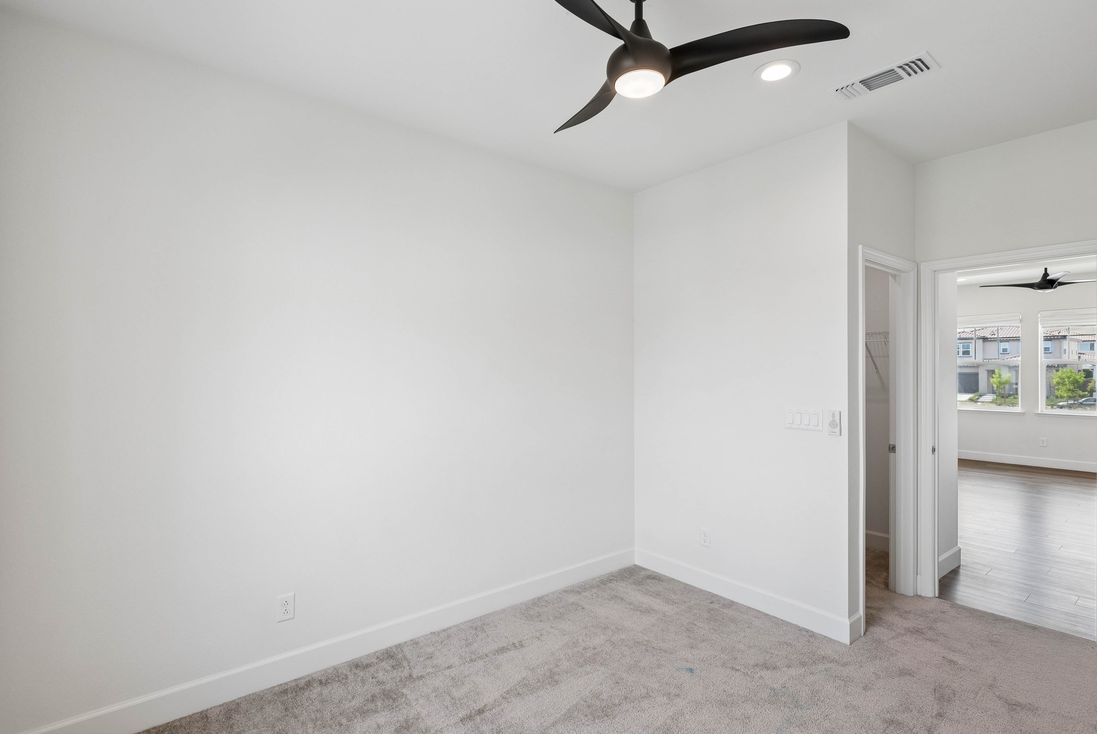  Elevated Living Meets Modern Comfort - 物件實景