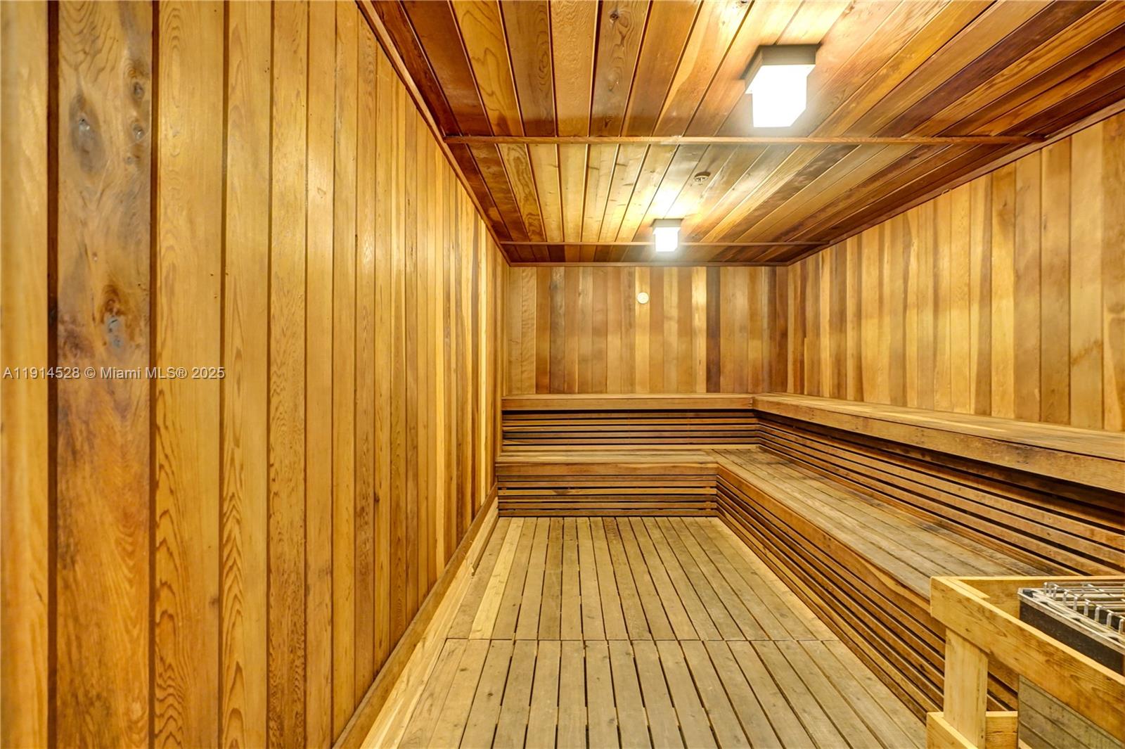 Aventura, Florida, 33180, United States, 2 Bedrooms Bedrooms, ,2 BathroomsBathrooms,Residential,For Sale,1994383