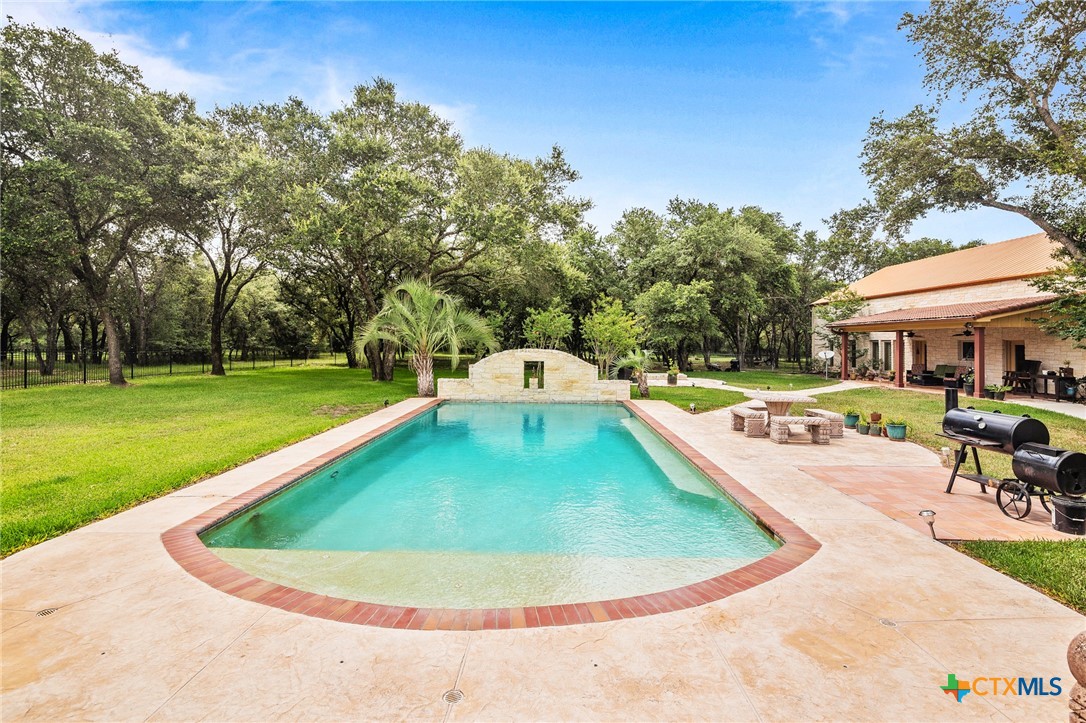 Inez, Texas, 77968, United States, 5 Bedrooms Bedrooms, ,6 BathroomsBathrooms,Residential,For Sale,1895563