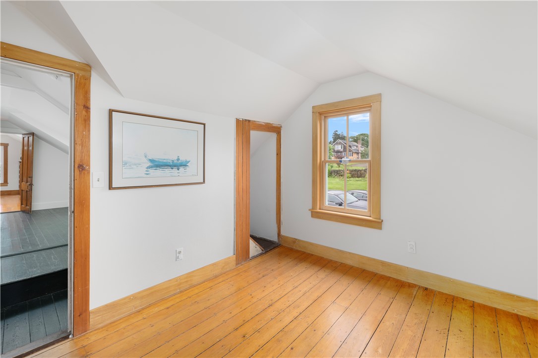 North Kingstown, Rhode Island, 02874, United States, 3 Bedrooms Bedrooms, ,2 BathroomsBathrooms,Residential,For Sale,1895355
