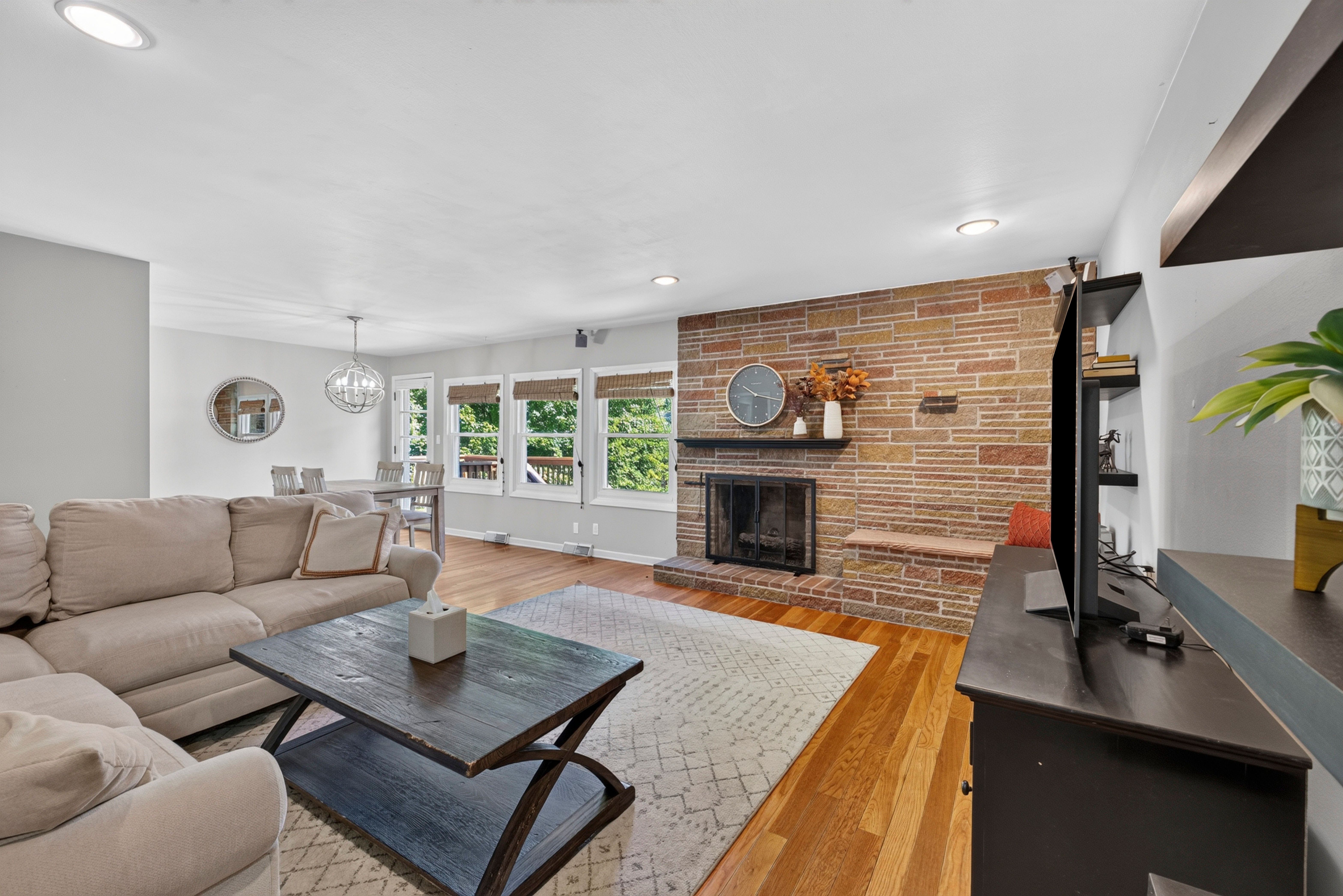  5714 West 77th Terrace, Prairie Village, KS 66208 - 物件實景