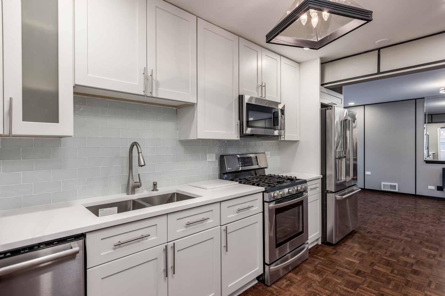 Skokie, Illinois, 60077, United States, 3 Bedrooms Bedrooms, ,2 BathroomsBathrooms,Residential,For Sale,1990753