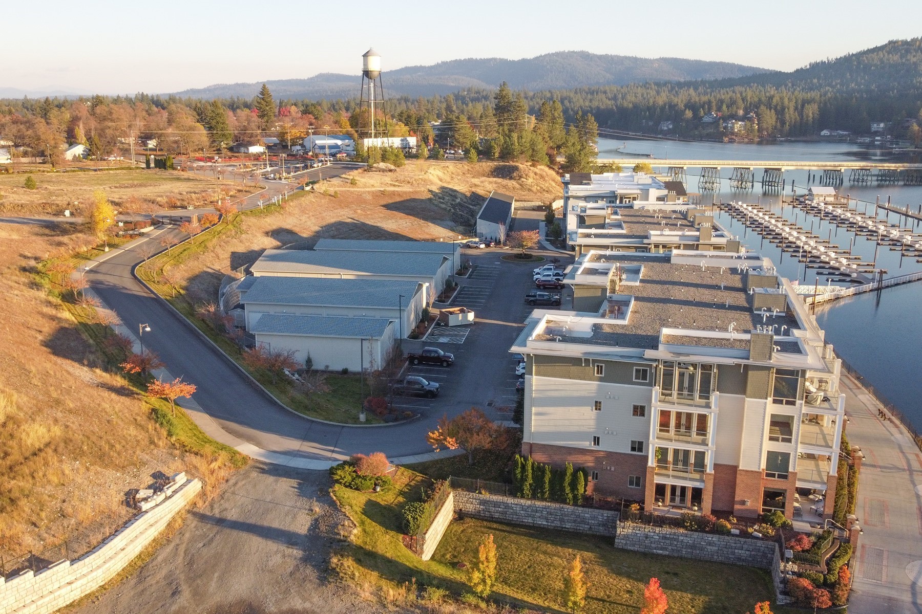  Luxury Waterfront Condo on Spokane River - 物件實景