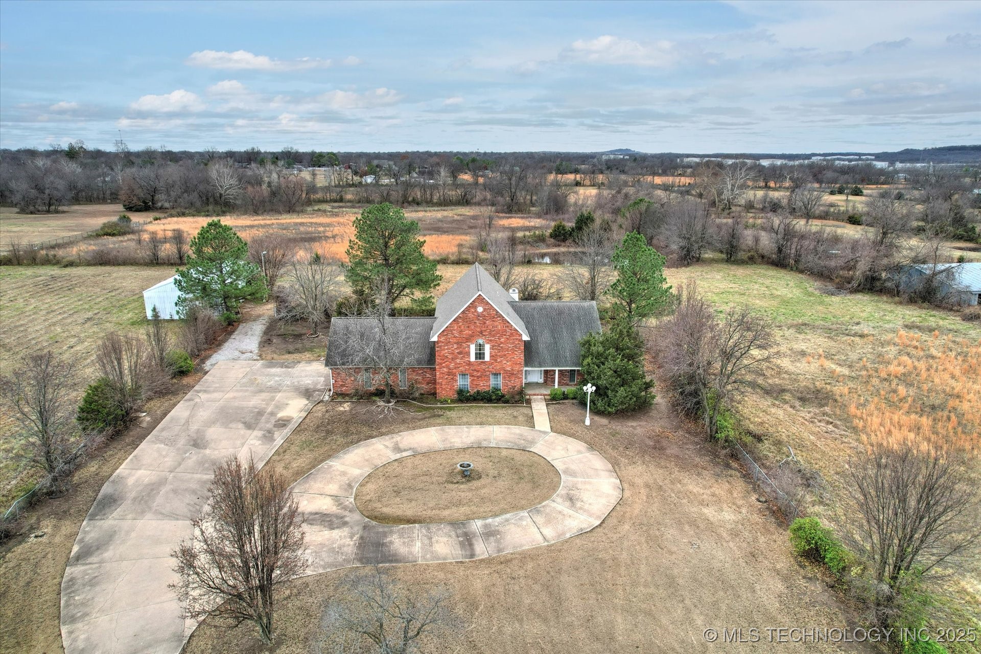 Jenks, Oklahoma, 74037, United States, 4 Bedrooms Bedrooms, ,5 BathroomsBathrooms,Residential,For Sale,1840123