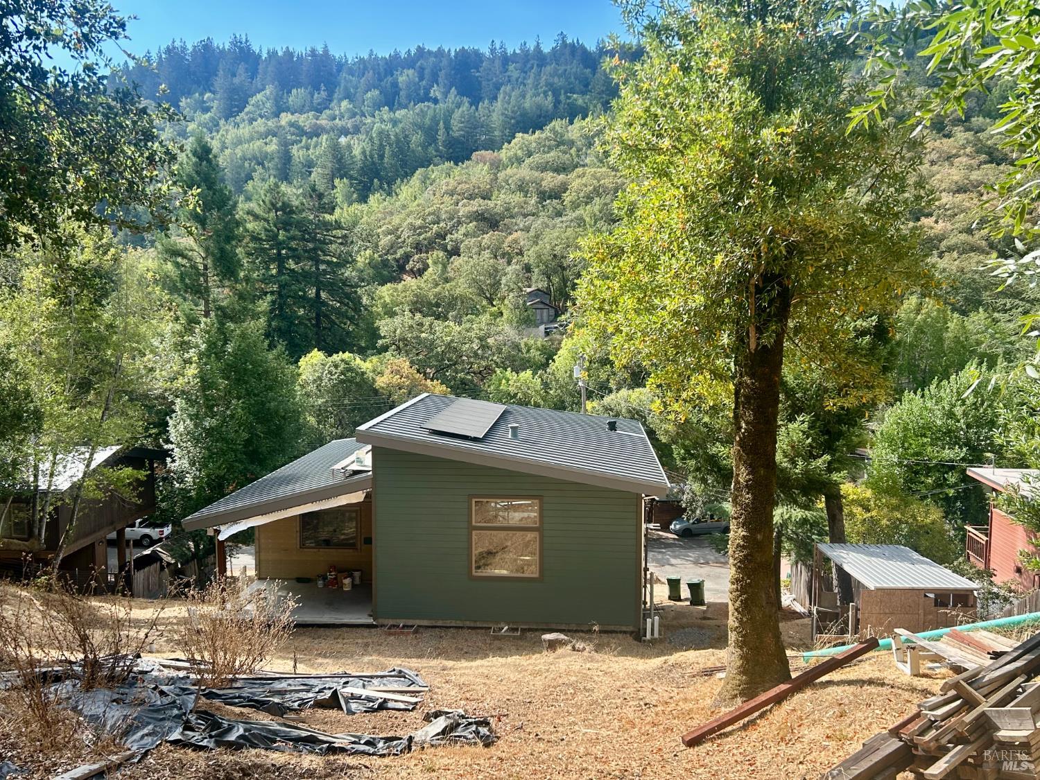 Fairfax, California, 94930, United States, 3 Bedrooms Bedrooms, ,4 BathroomsBathrooms,Residential,For Sale,1987516