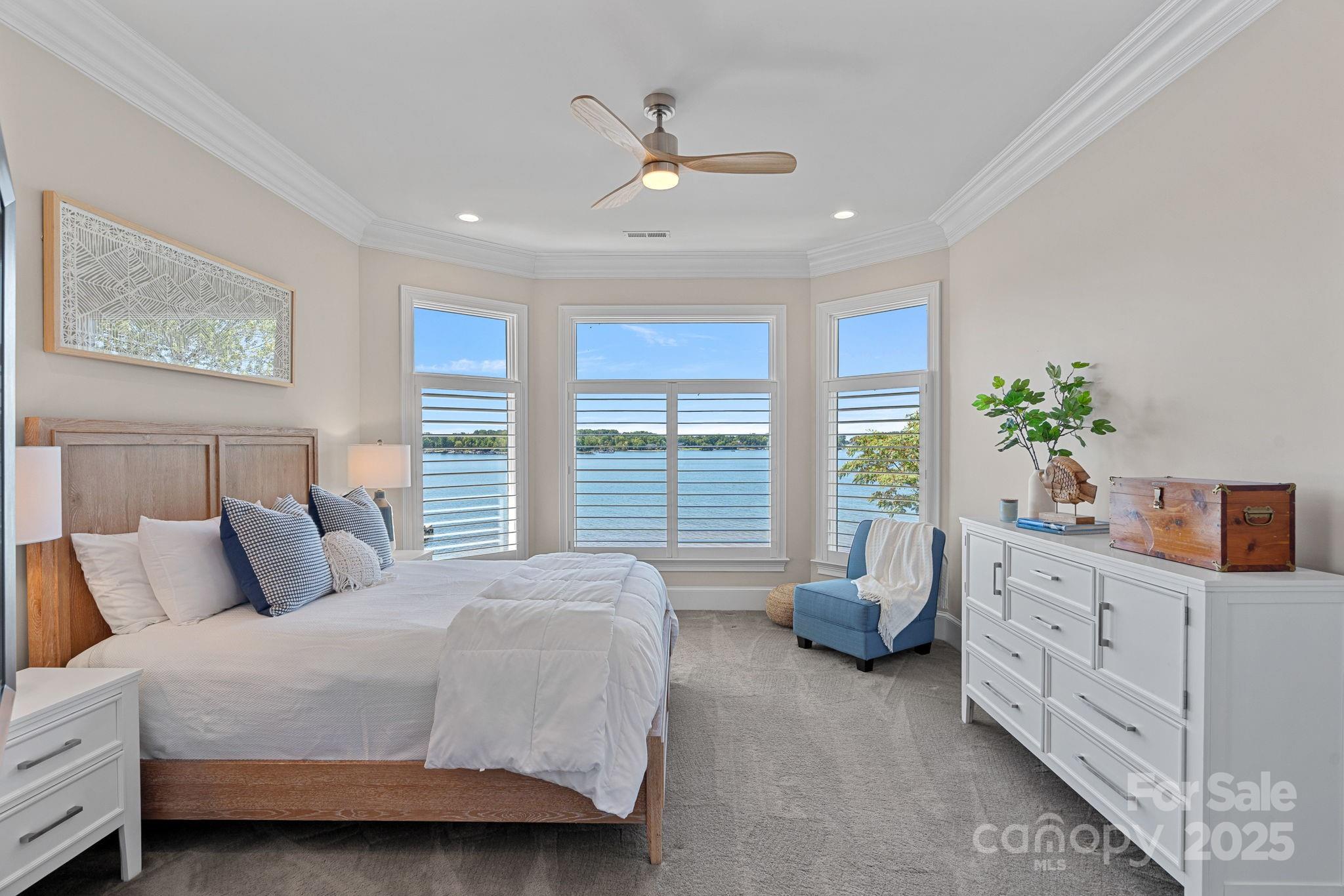 Mooresville, North Carolina, 28117, United States, 4 Bedrooms Bedrooms, ,6 BathroomsBathrooms,Residential,For Sale,1989072