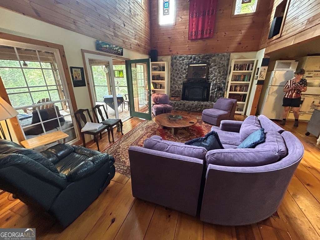 Blue Ridge, Georgia, 30513, United States, 3 Bedrooms Bedrooms, ,Residential,For Sale,1959496