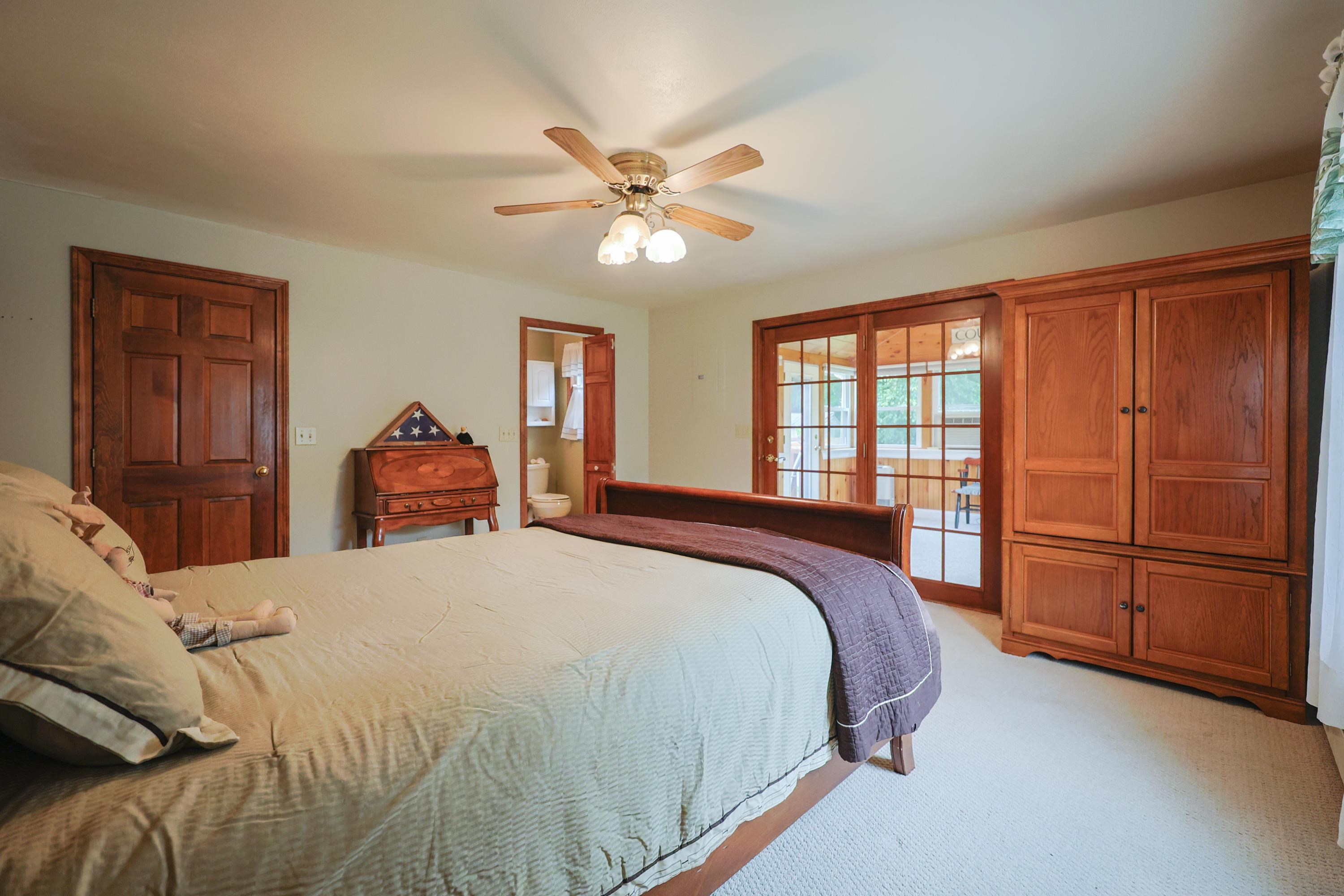 Hampstead, New Hampshire, 03826, United States, 4 Bedrooms Bedrooms, ,2 BathroomsBathrooms,Residential,For Sale,1890507